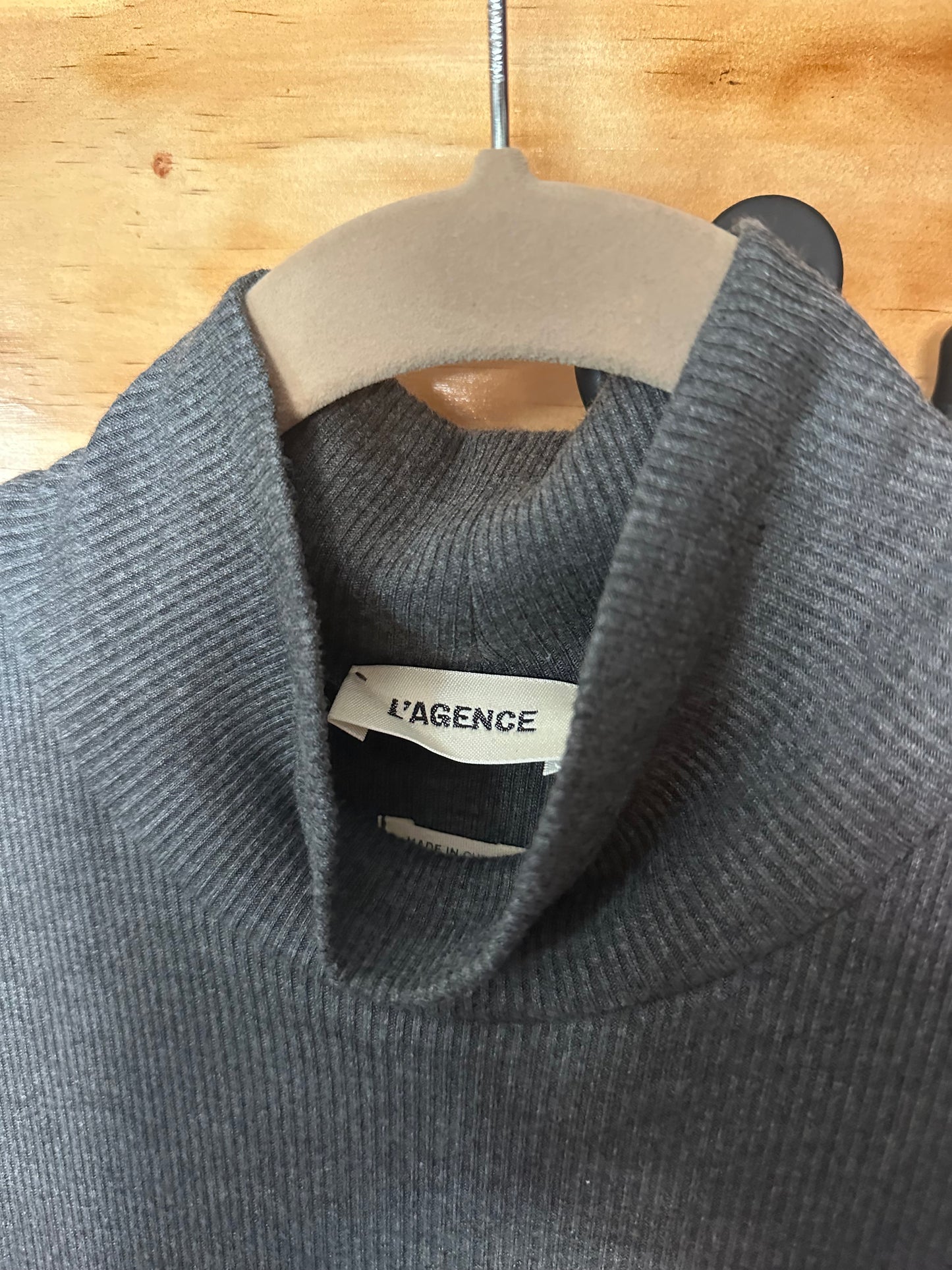 L’agence | Ribbed Midi Dress