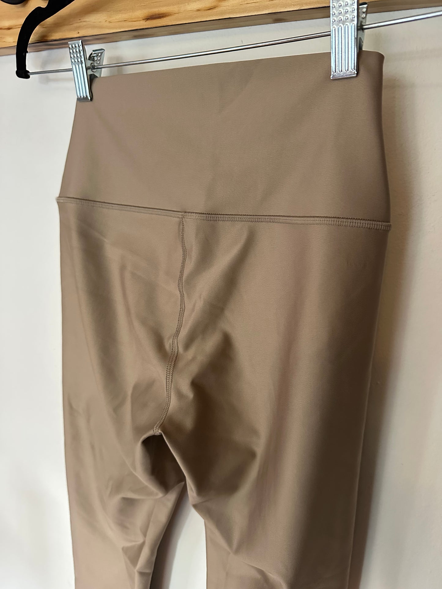 Alo | 7/8 Leggings Beige