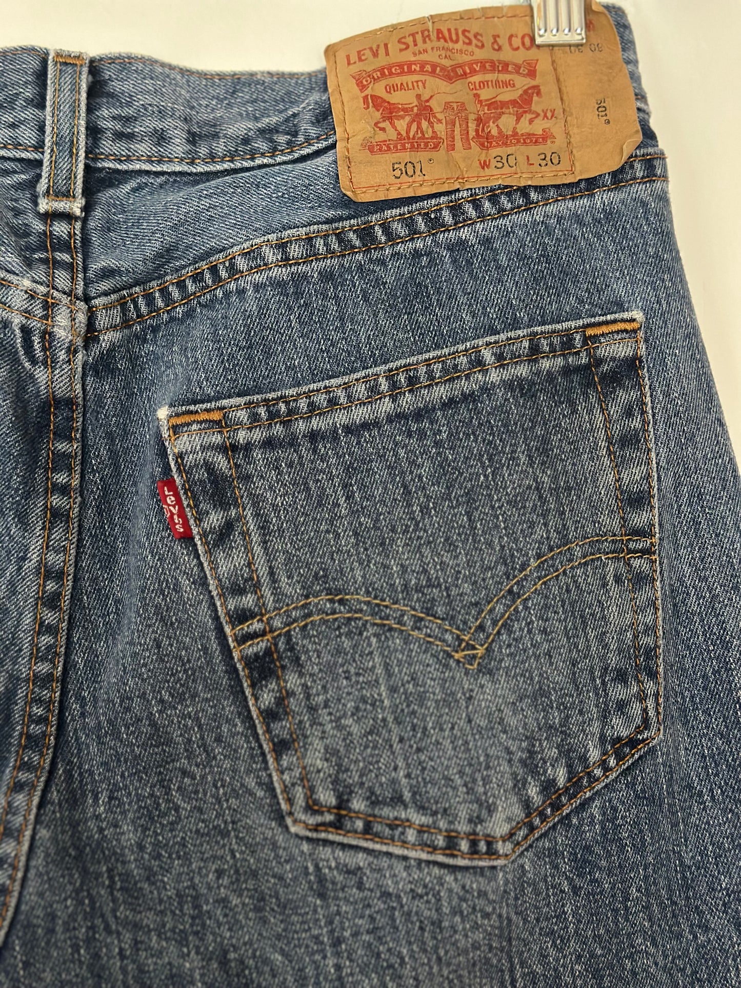 1990s | 501 Levis | Light/Medium Wash