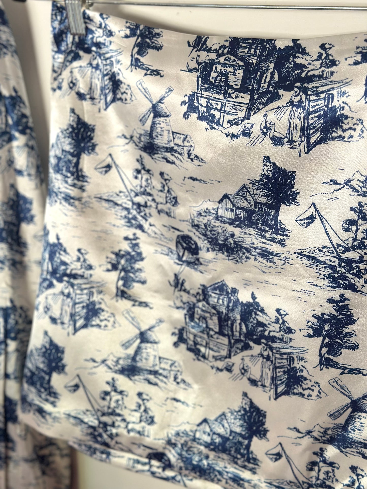 Vici | Silk Toile Set