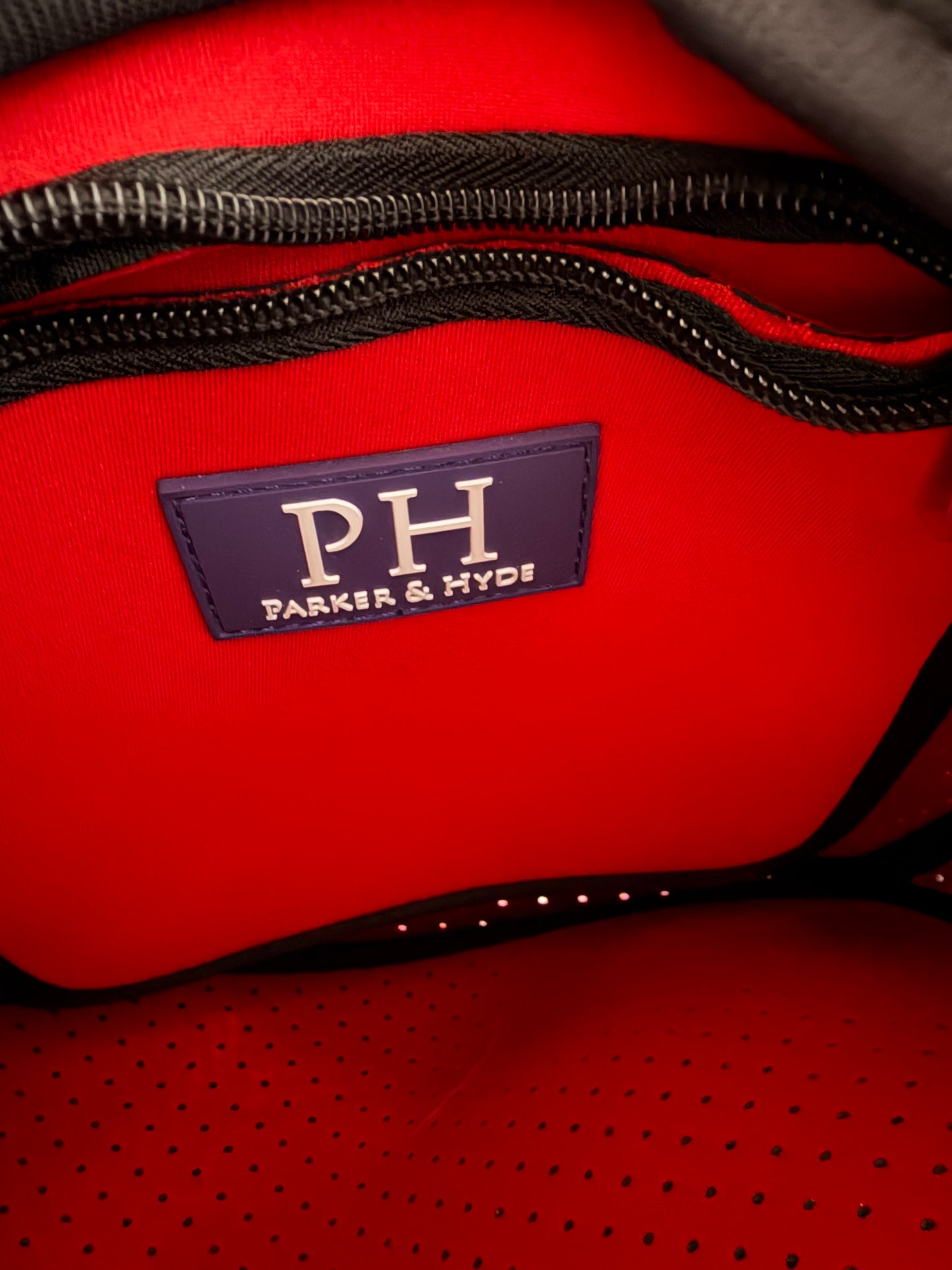 Parker & Hyde | Neoprene Crossbody Bag