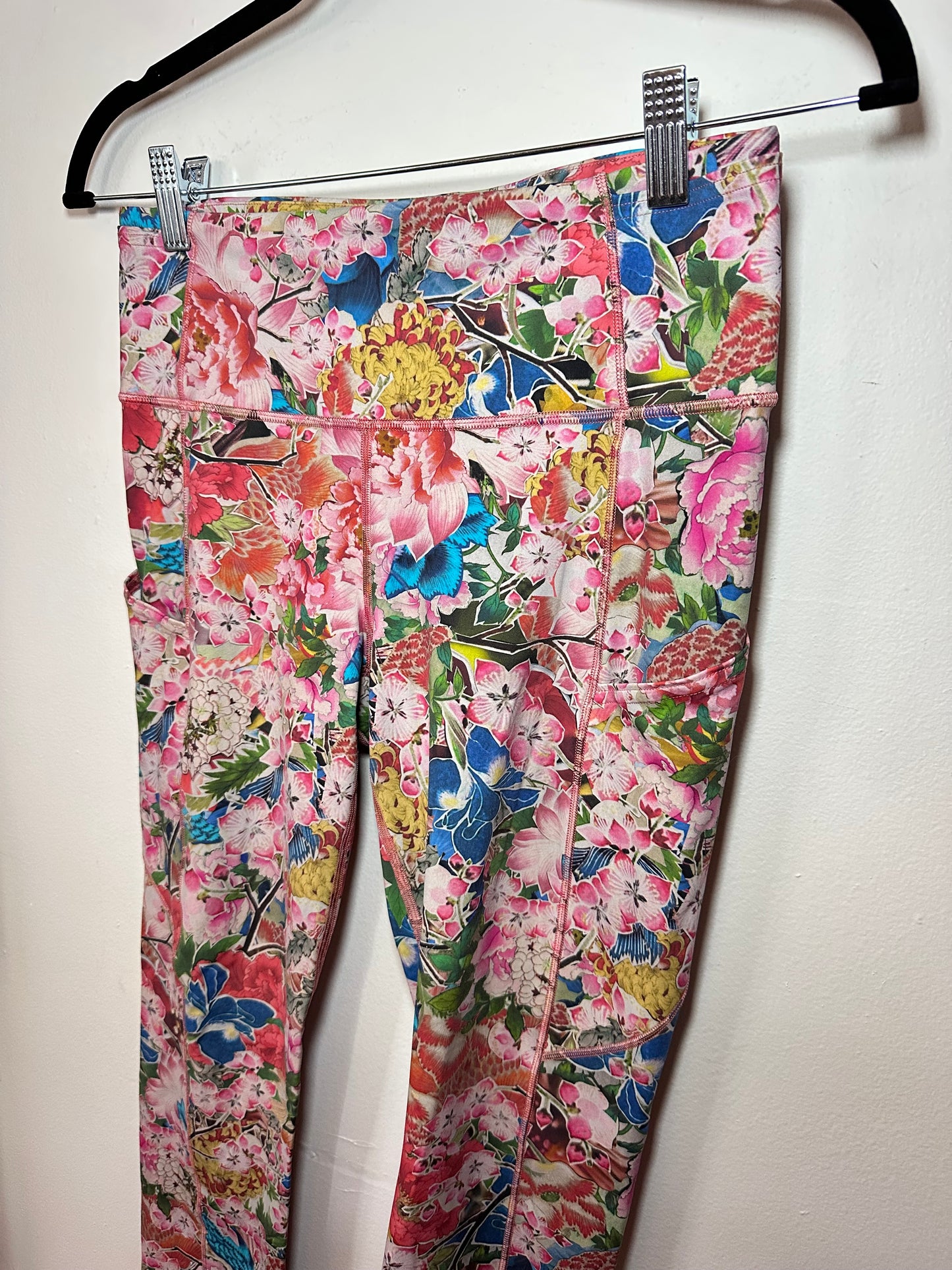 Lululemon | Floral 7/8 Leggings