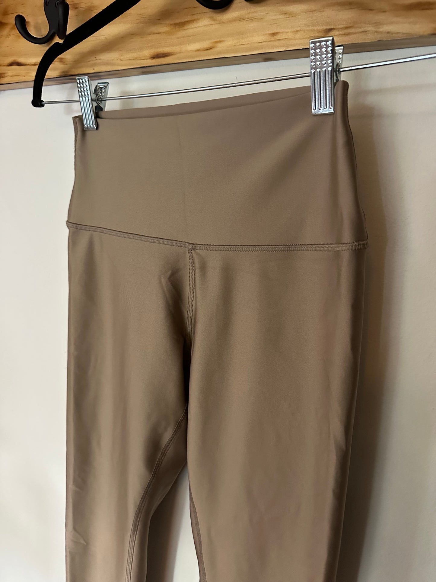 Alo | 7/8 Leggings Beige