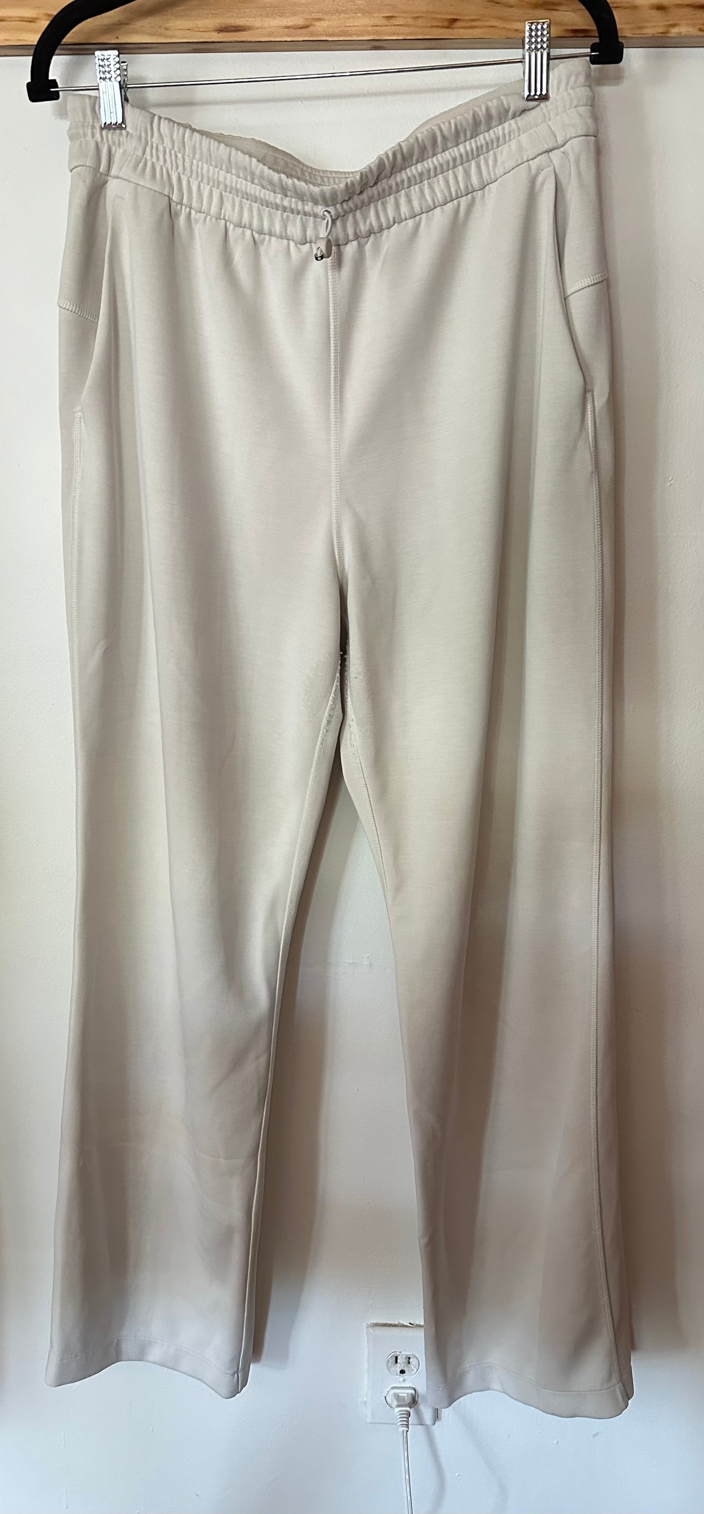 Lululemon | Straight Leg Lounge Pant