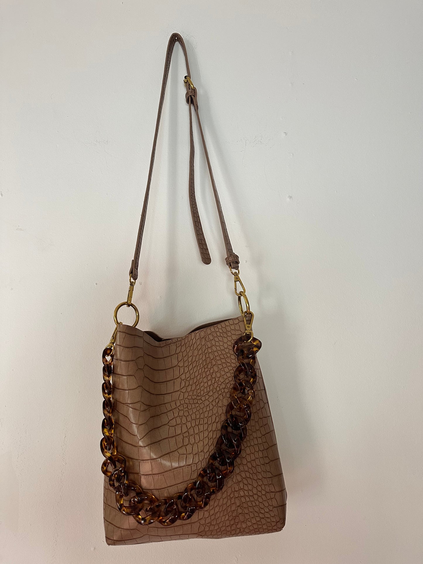 Tortoise Handle & Cross Body Purse