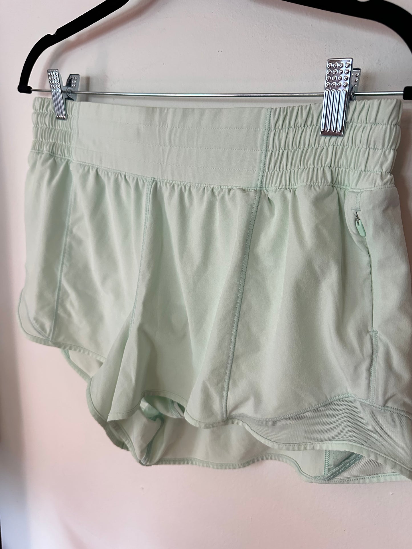 Lululemon | Mint Green Hotty Hot Short