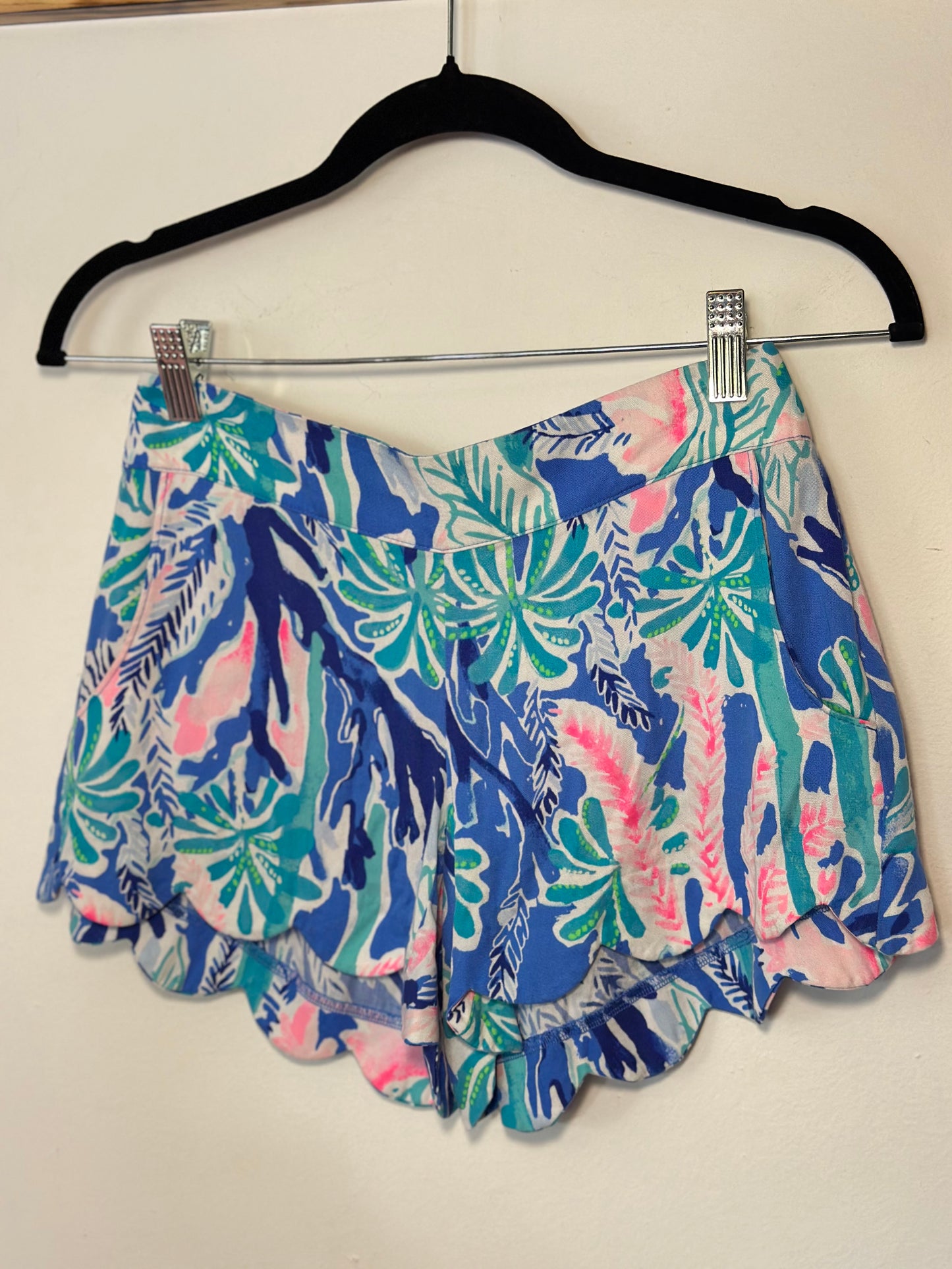 Lily Pulitzer | Floral Elastic Shorts