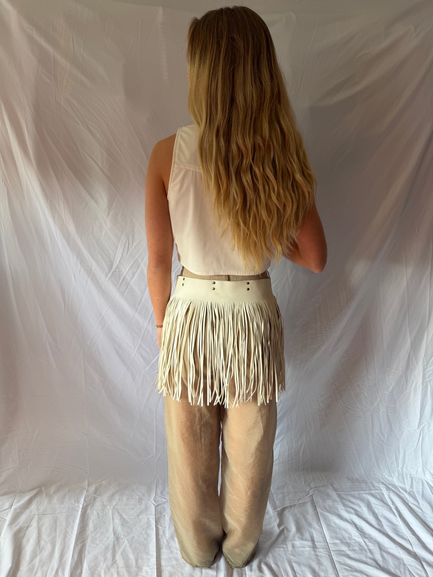 Fringe Belt, M