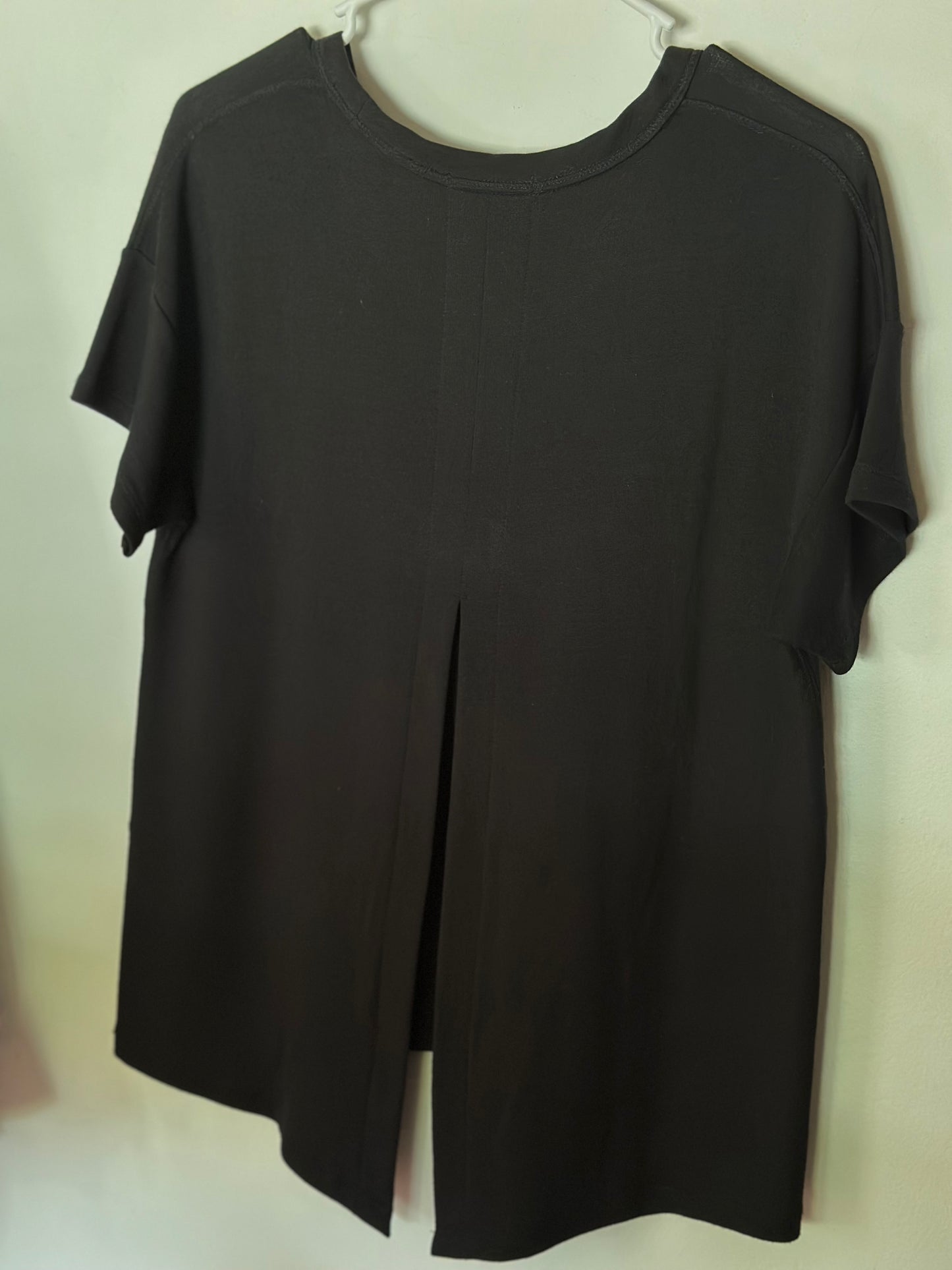Rag & Bone | Open Swing Back Black Tee