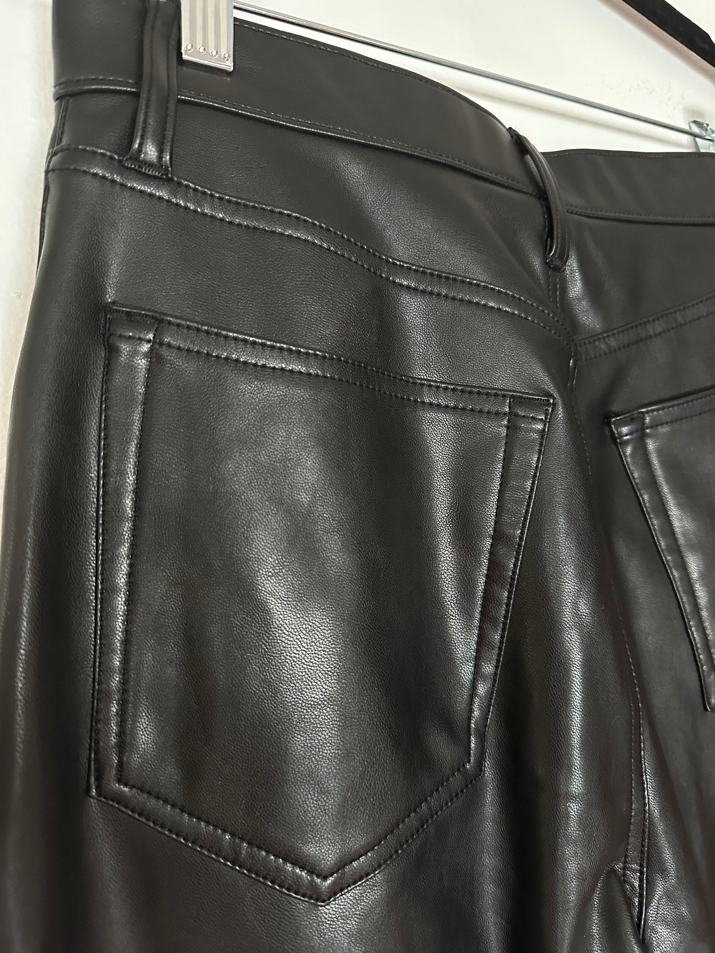 Abercrombie & Fitch | The '90s Straight Ultra High Rise Pant