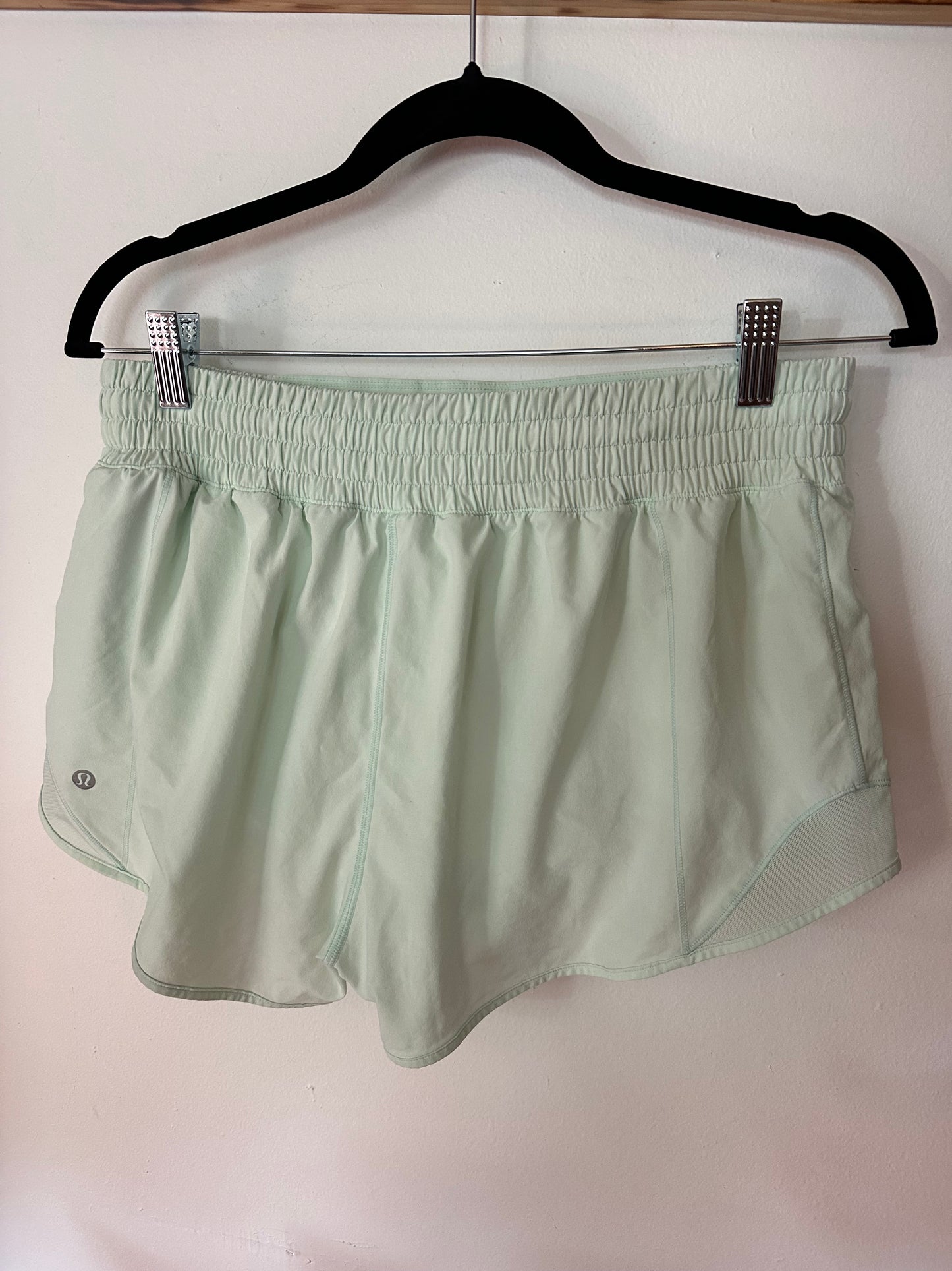 Lululemon | Mint Green Hotty Hot Short