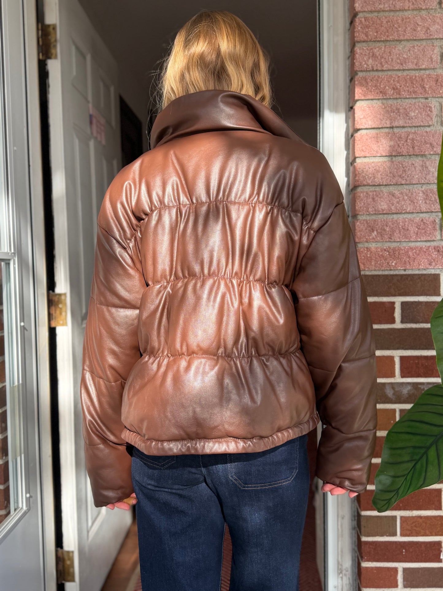 Hollister | Chocolate Brown Puffer, M