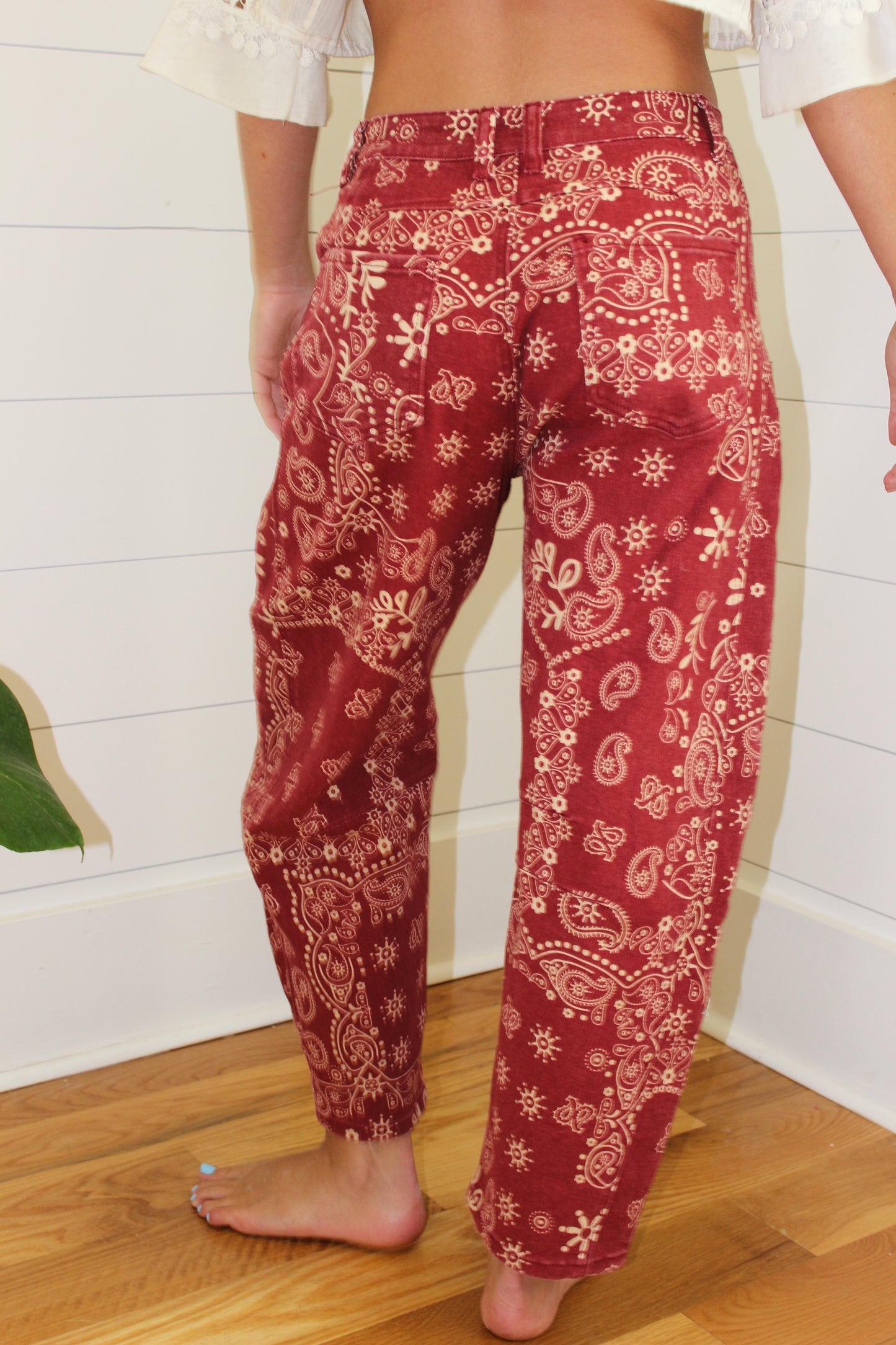 Loveimgs | Paisley Barrel Jeans, M