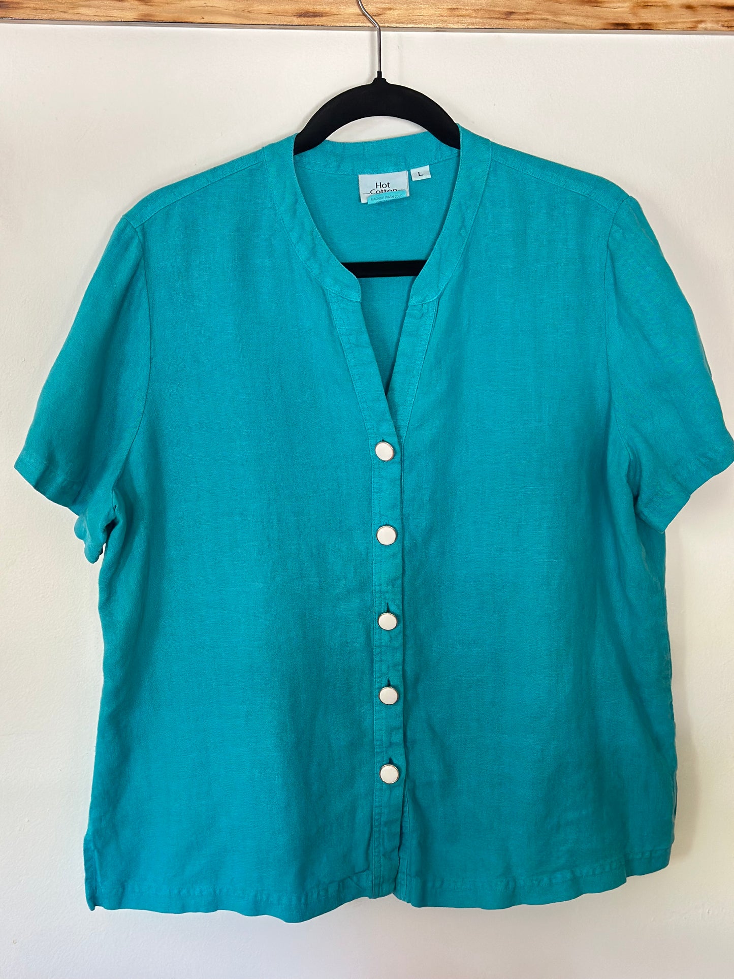 Hot Cotton | Aqua Linen Button Down