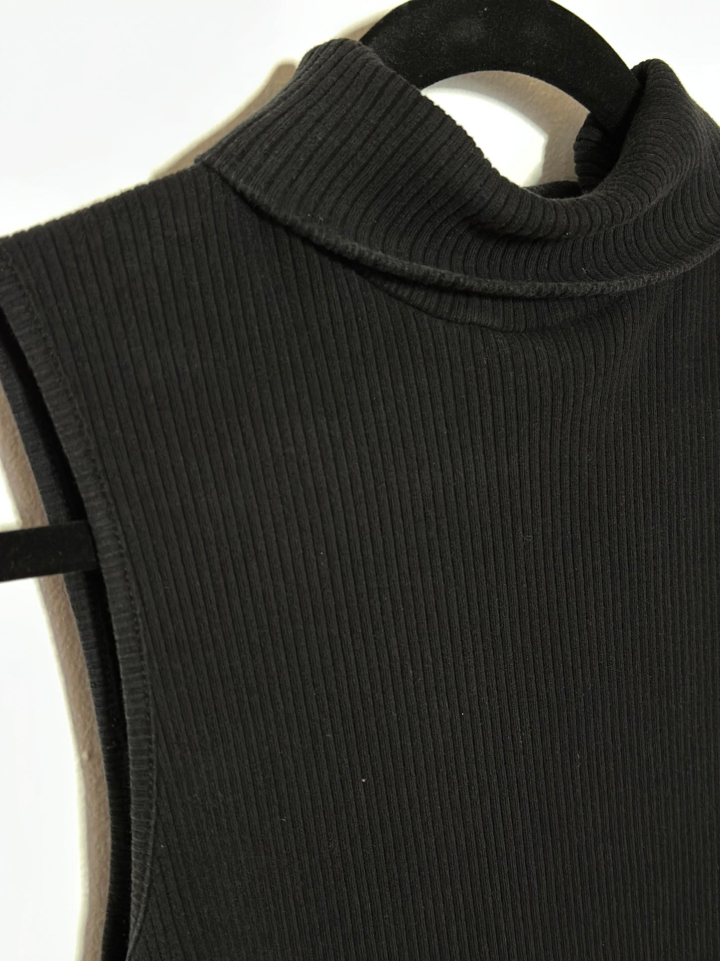 Shein | High Neck Sleeveless Top
