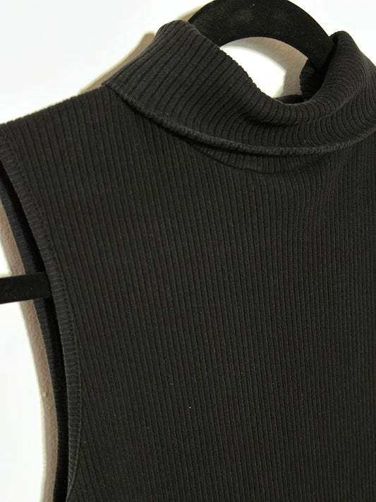 Shein | High Neck Sleeveless Top