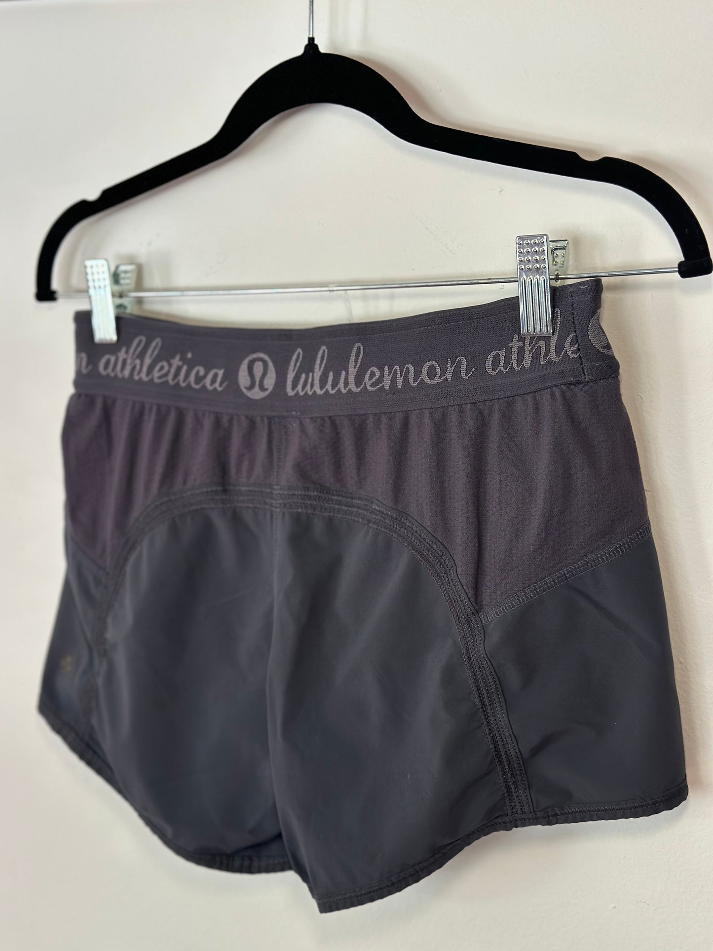 Lululemon | Hotty Hot Short Dark Gray