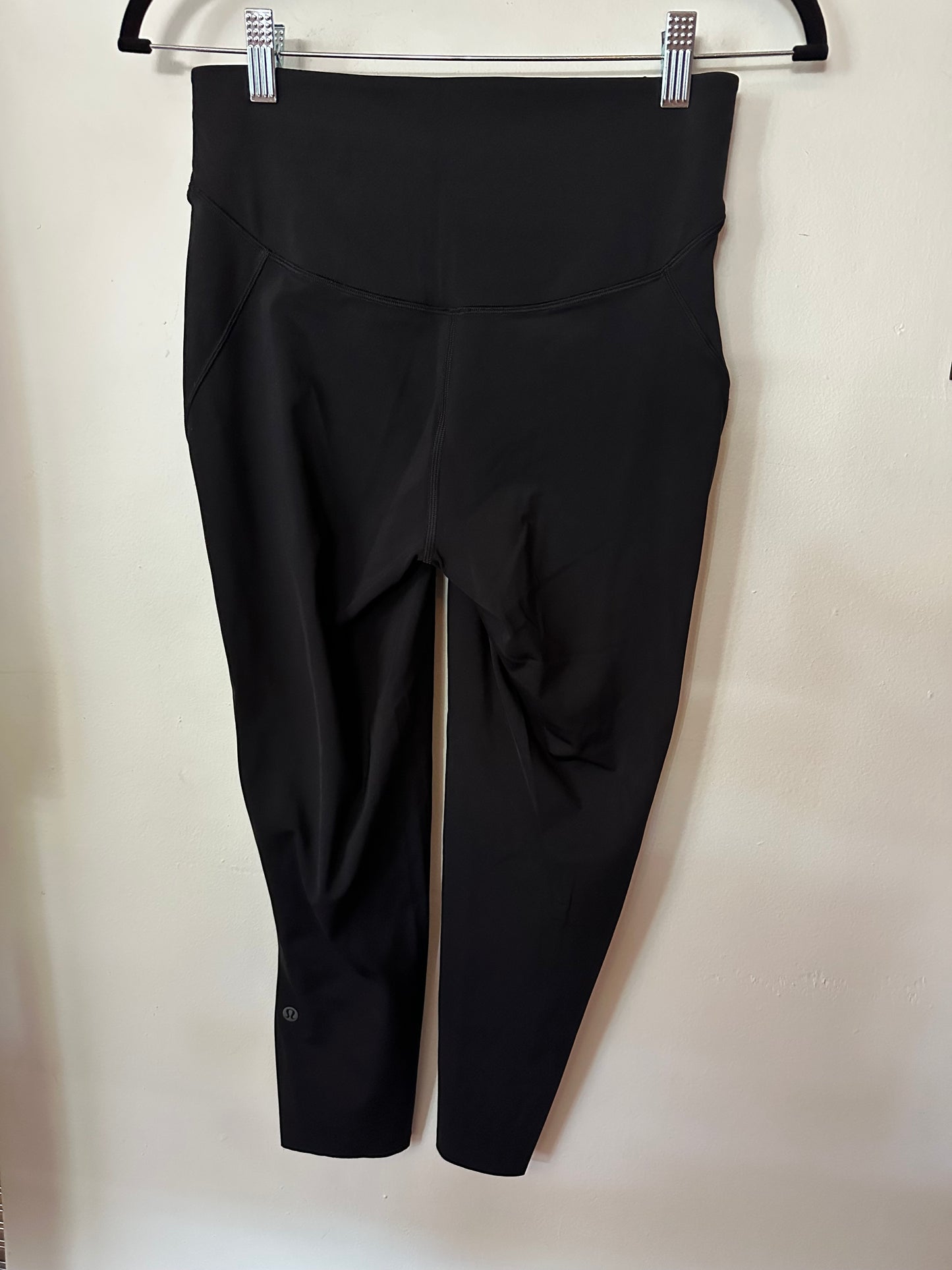 Lululemon | Cropped Black Leggings