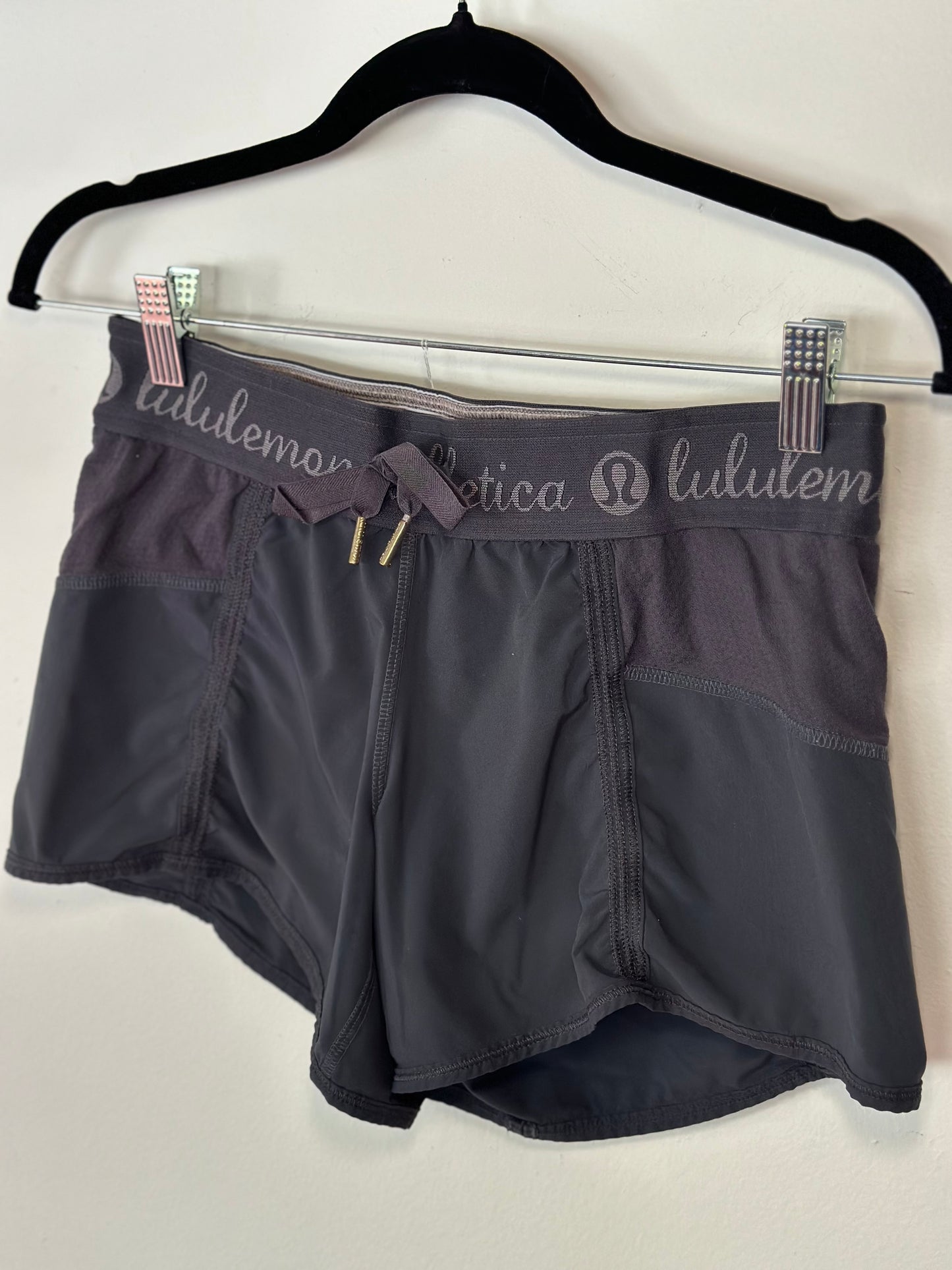Lululemon | Hotty Hot Short Dark Gray
