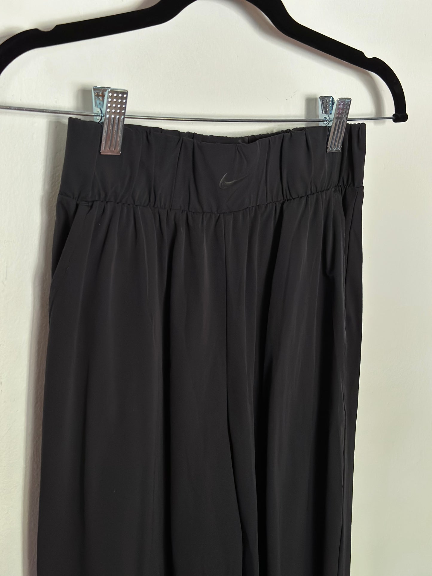 Nike | High Wasited Dri-Fit Pants