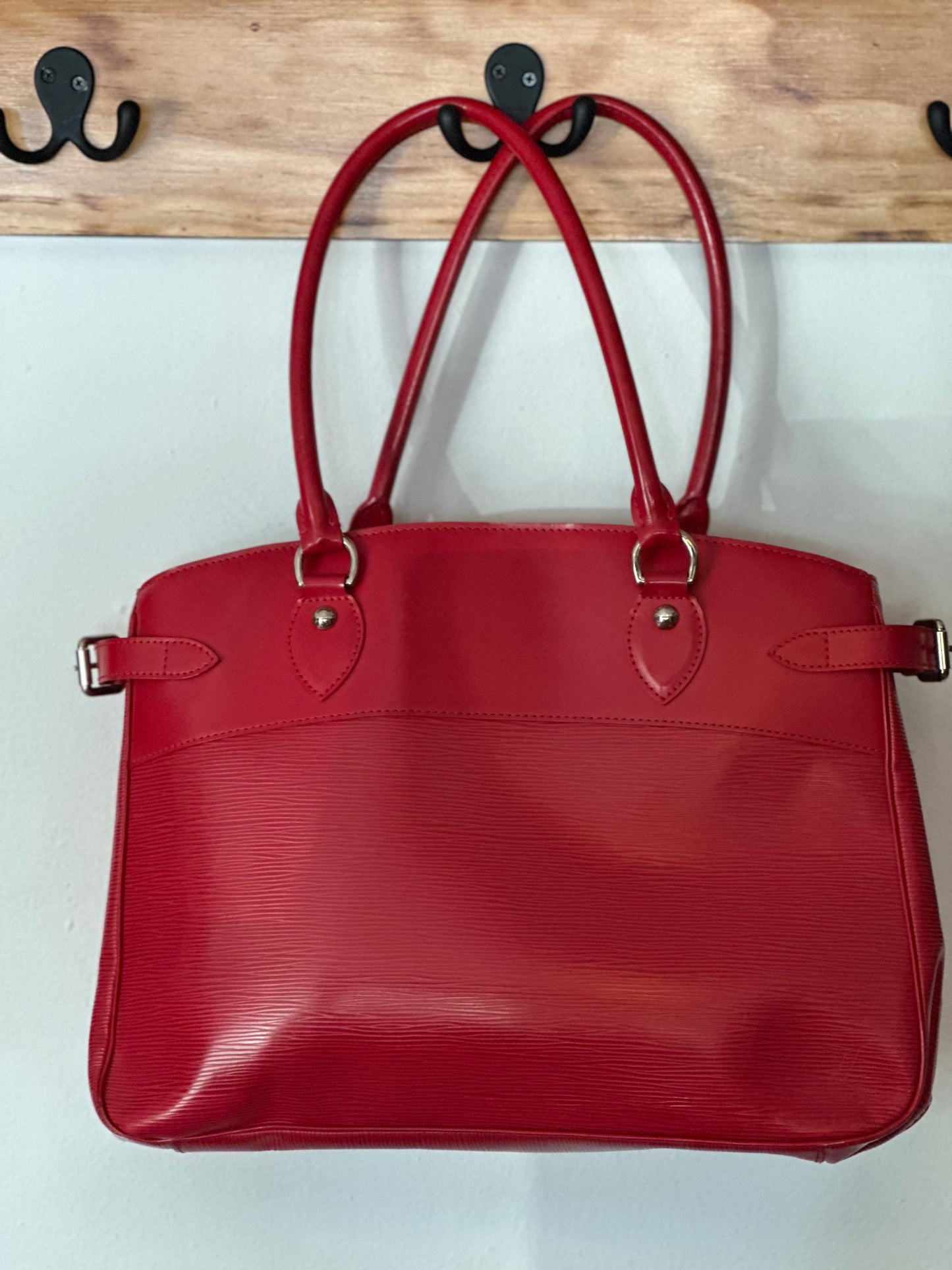 Louis Vuitton | Epi Leather Passy PM Bag