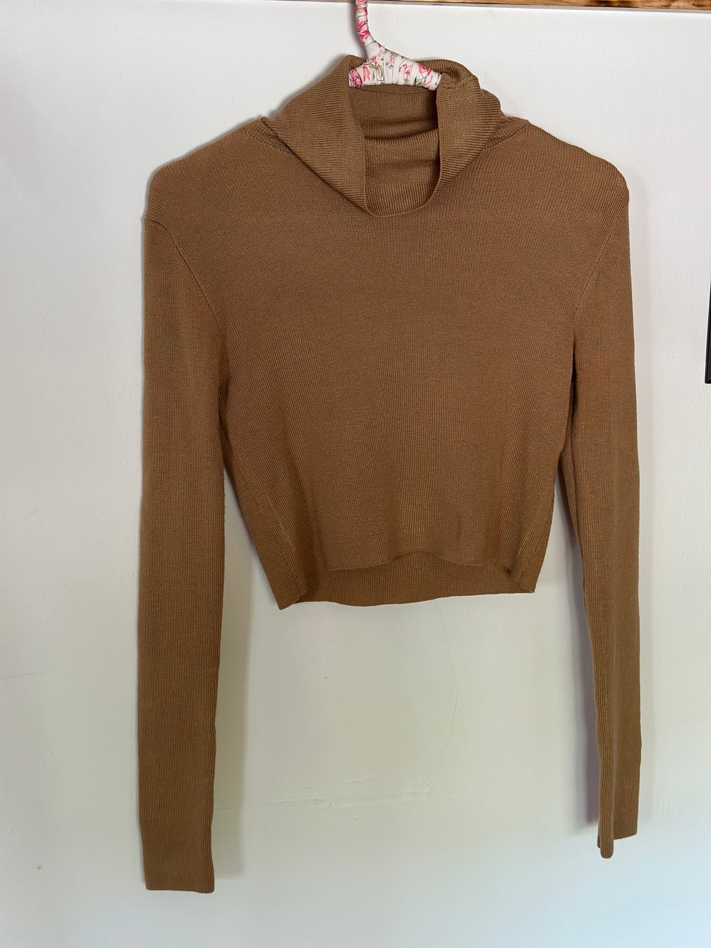 Forever 21 | Lightweight Brown Turtleneck