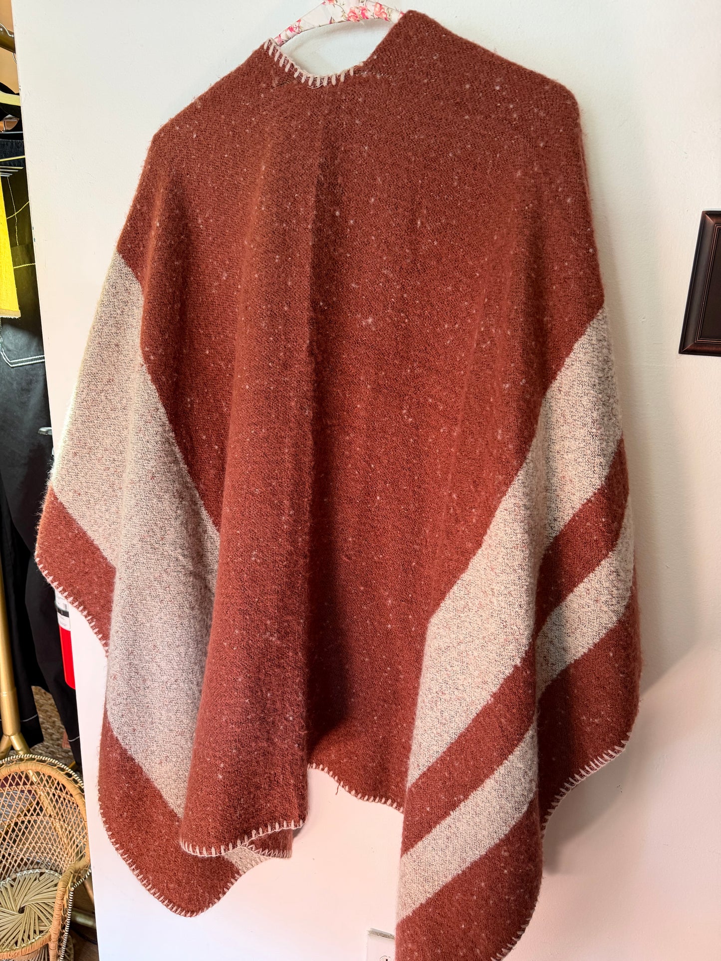 G. Garnet/Gray Overlay, One Size