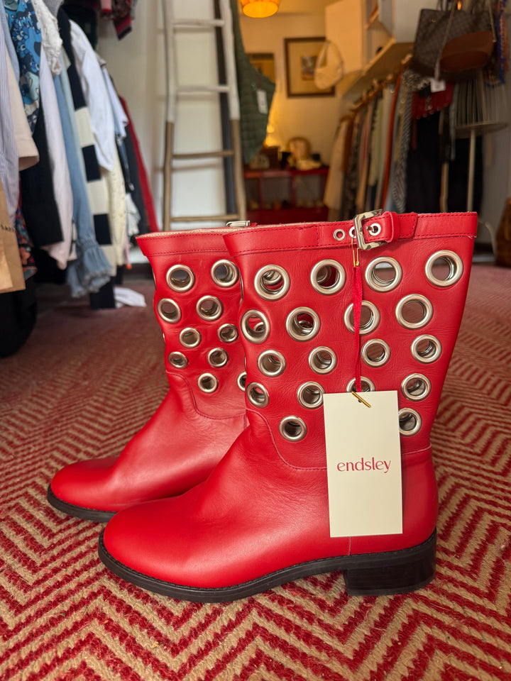 Cecelia NYC | Metal Eyelet Boots, 8.5
