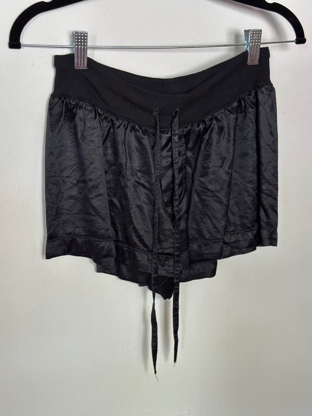 PJ Harlow | Satin Short With Rib Knit Waistband And Adjustable Drawstring