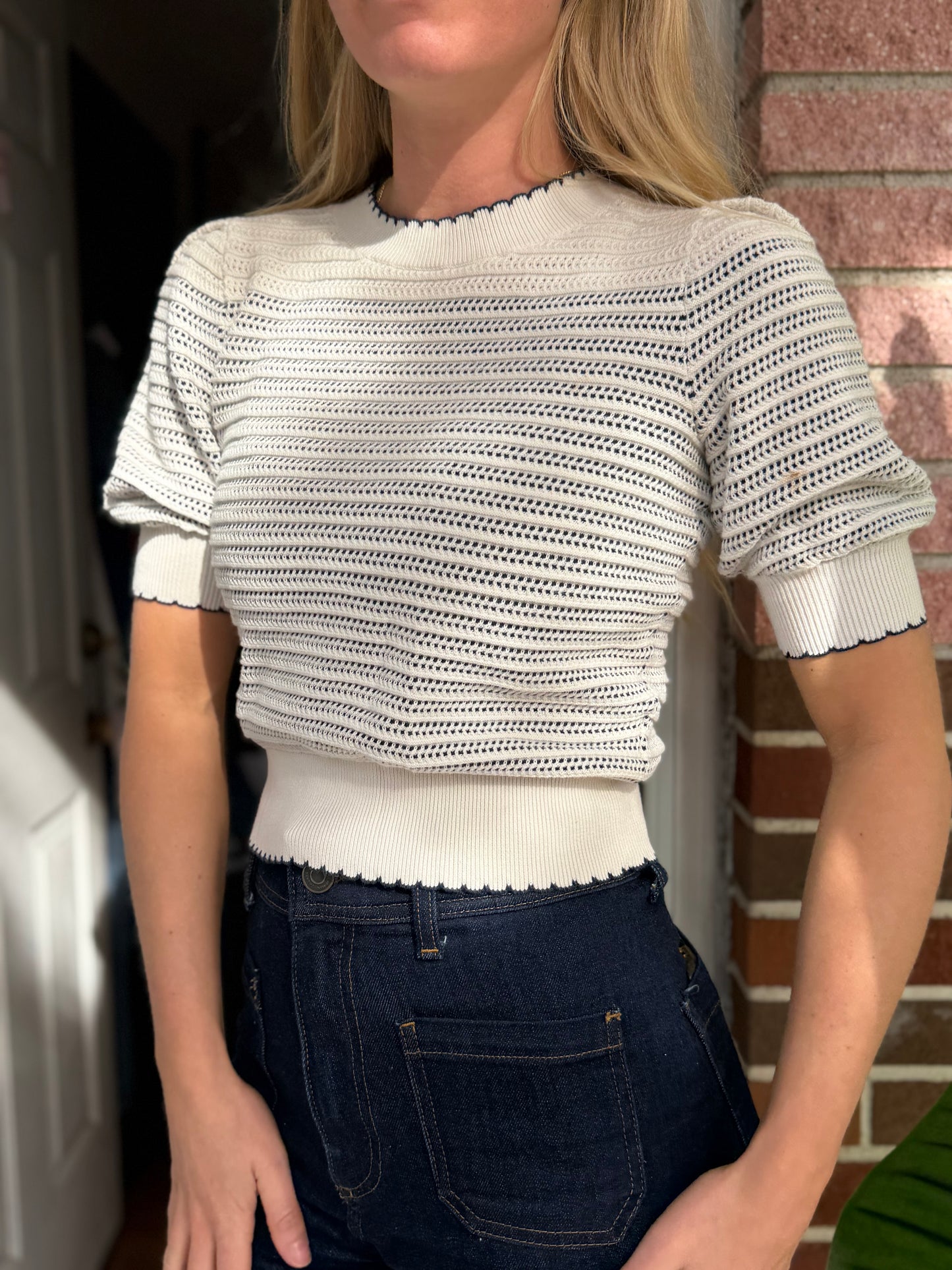 Short Scalloped Sleeve Sweater, S