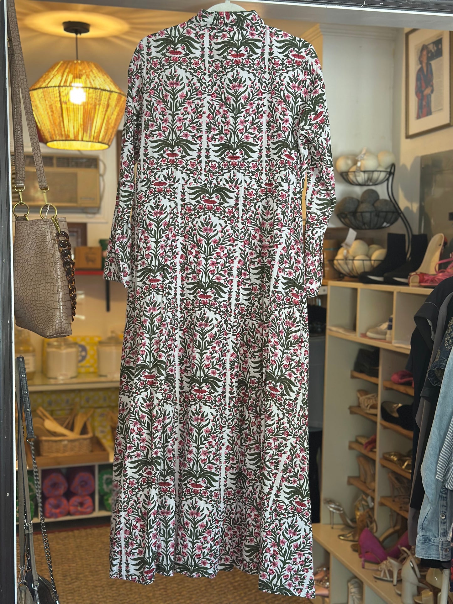 Livro | Leightweight Long Sleeve Maxi Floral Dress