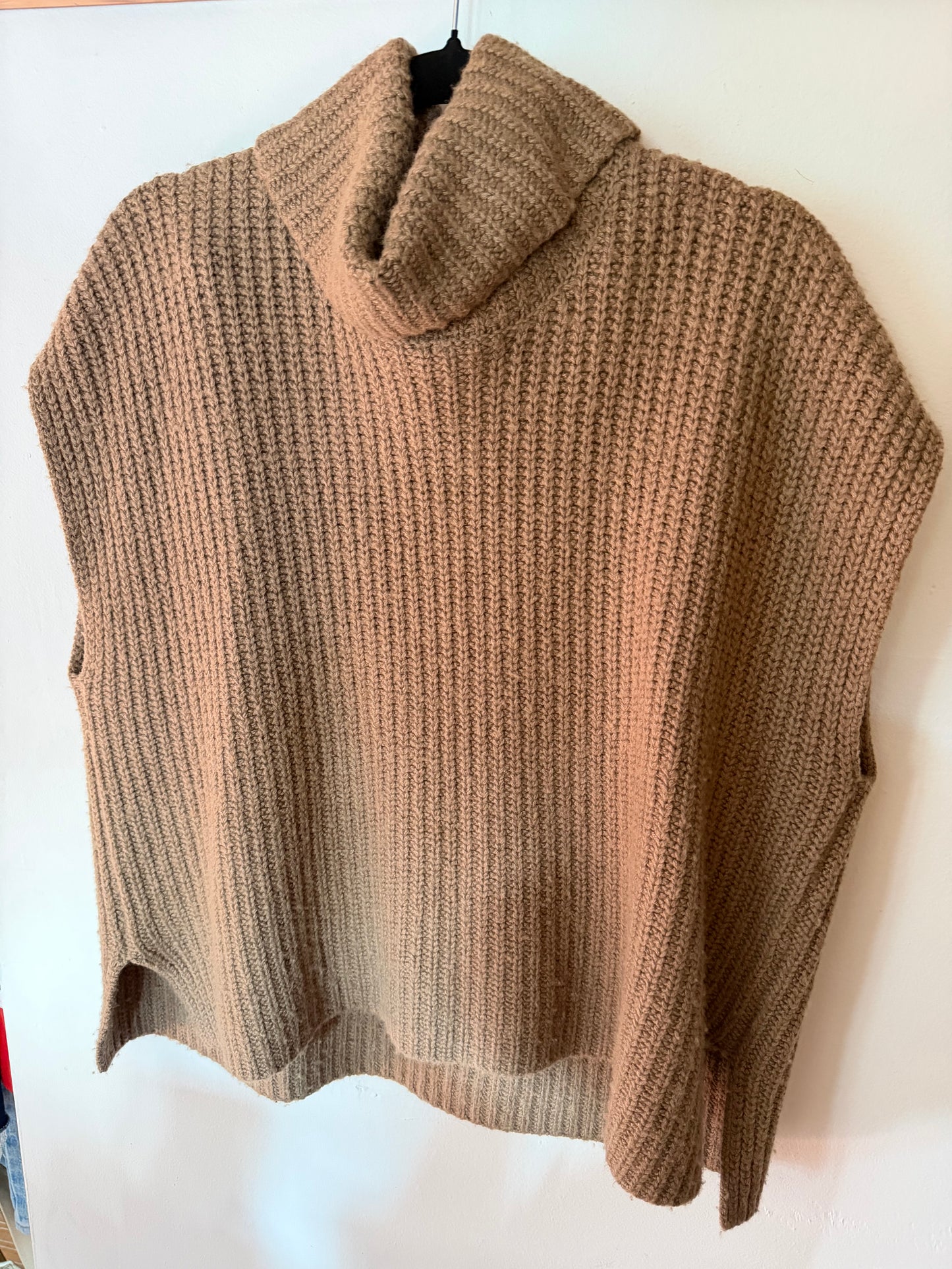 Splendid | Brown Sleeveless Turtleneck, S