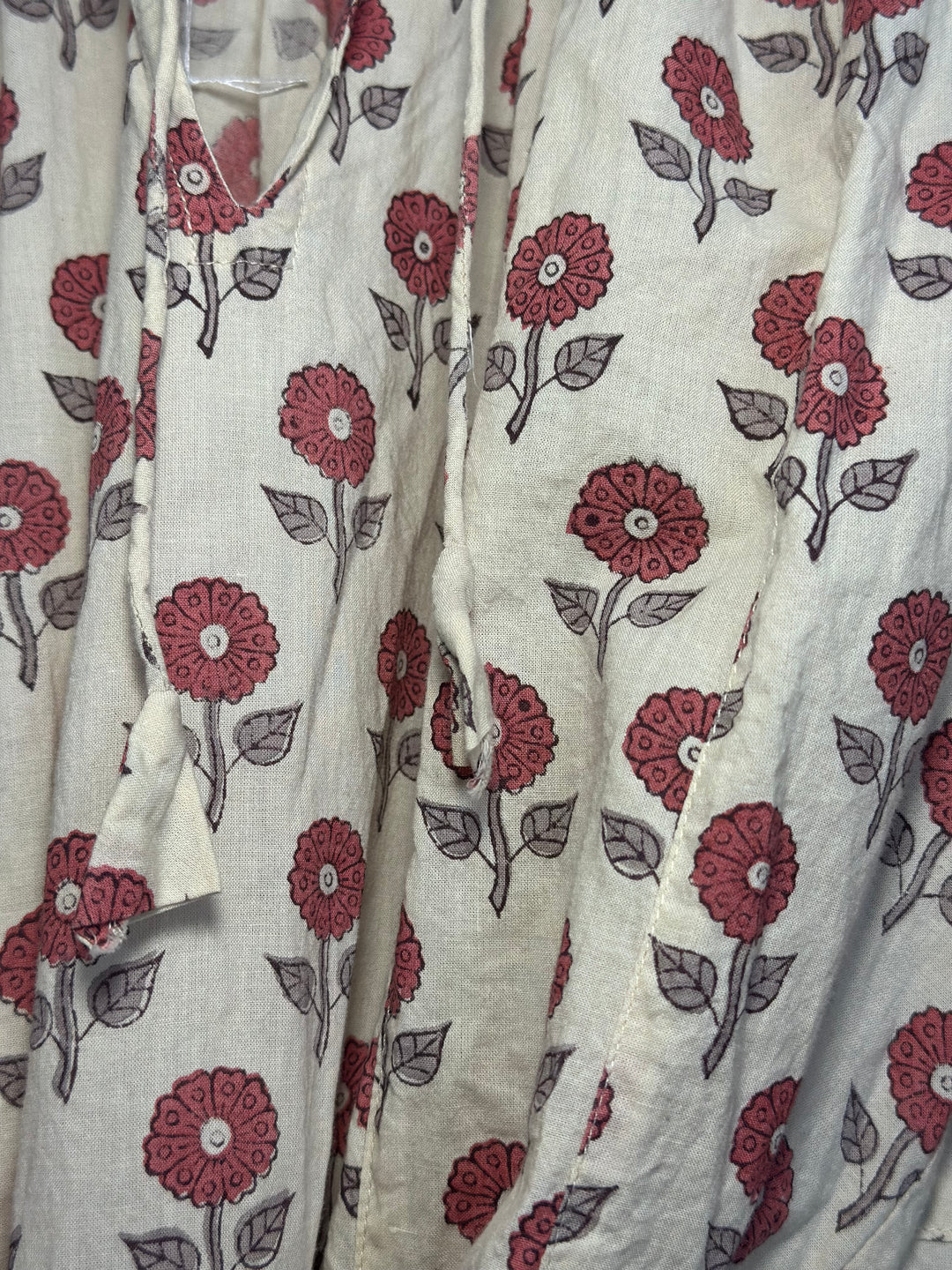 Livro | Floral Long Sleeve Dress