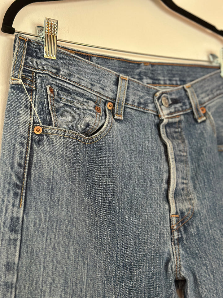 1990s | 501 Levis | Light/Medium Wash