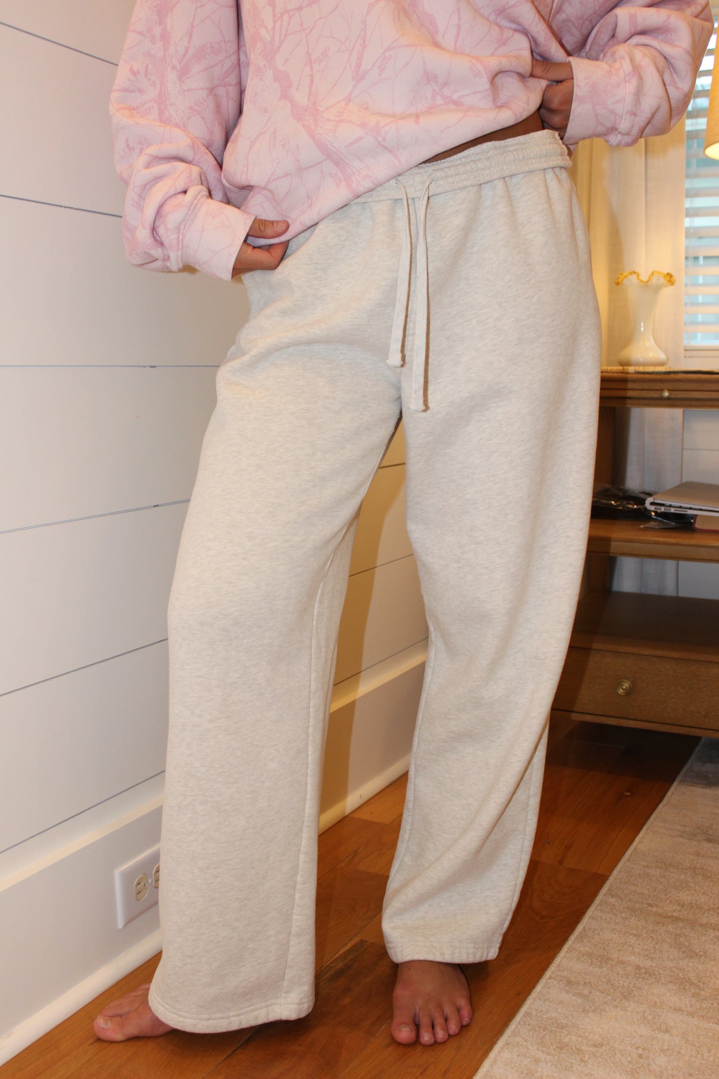 Vuori | Wide Leg Sweatpants, L