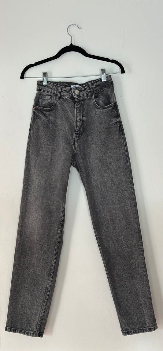 Zara | Grey Straight Leg Jean