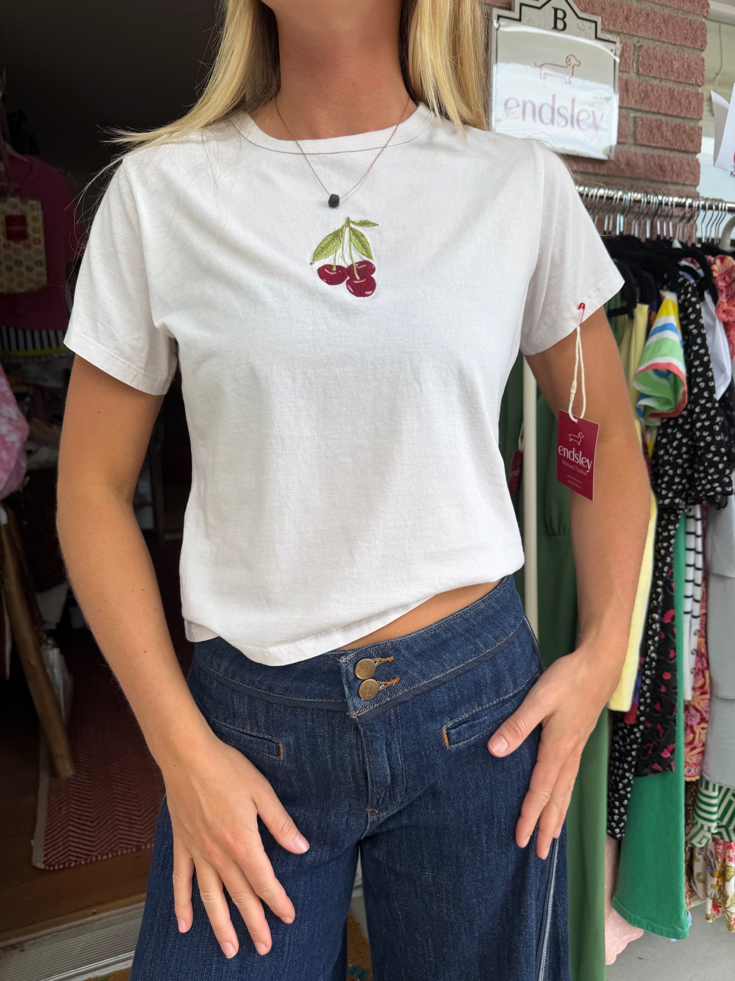 Abercrombie & Fitch | Cherry Tee, S