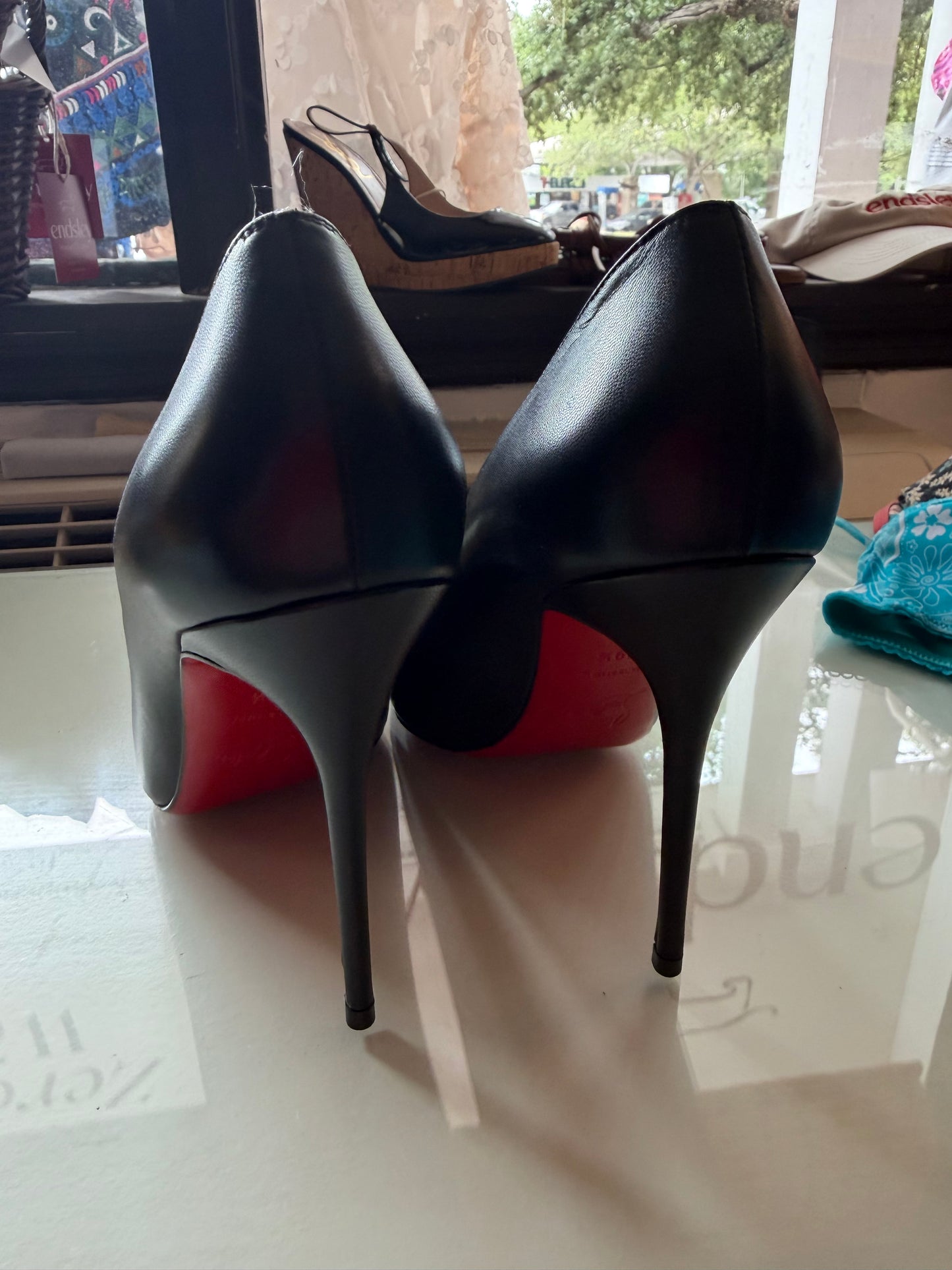 Christian Louboutin | Decollete 554 Leather Pump, 39.5