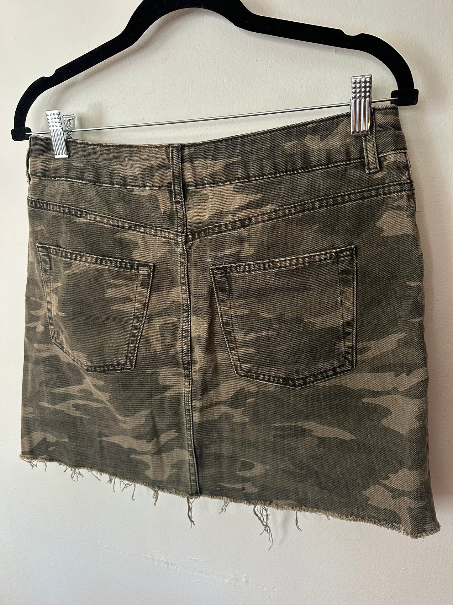 Dex | Camo Jean Skirt, M