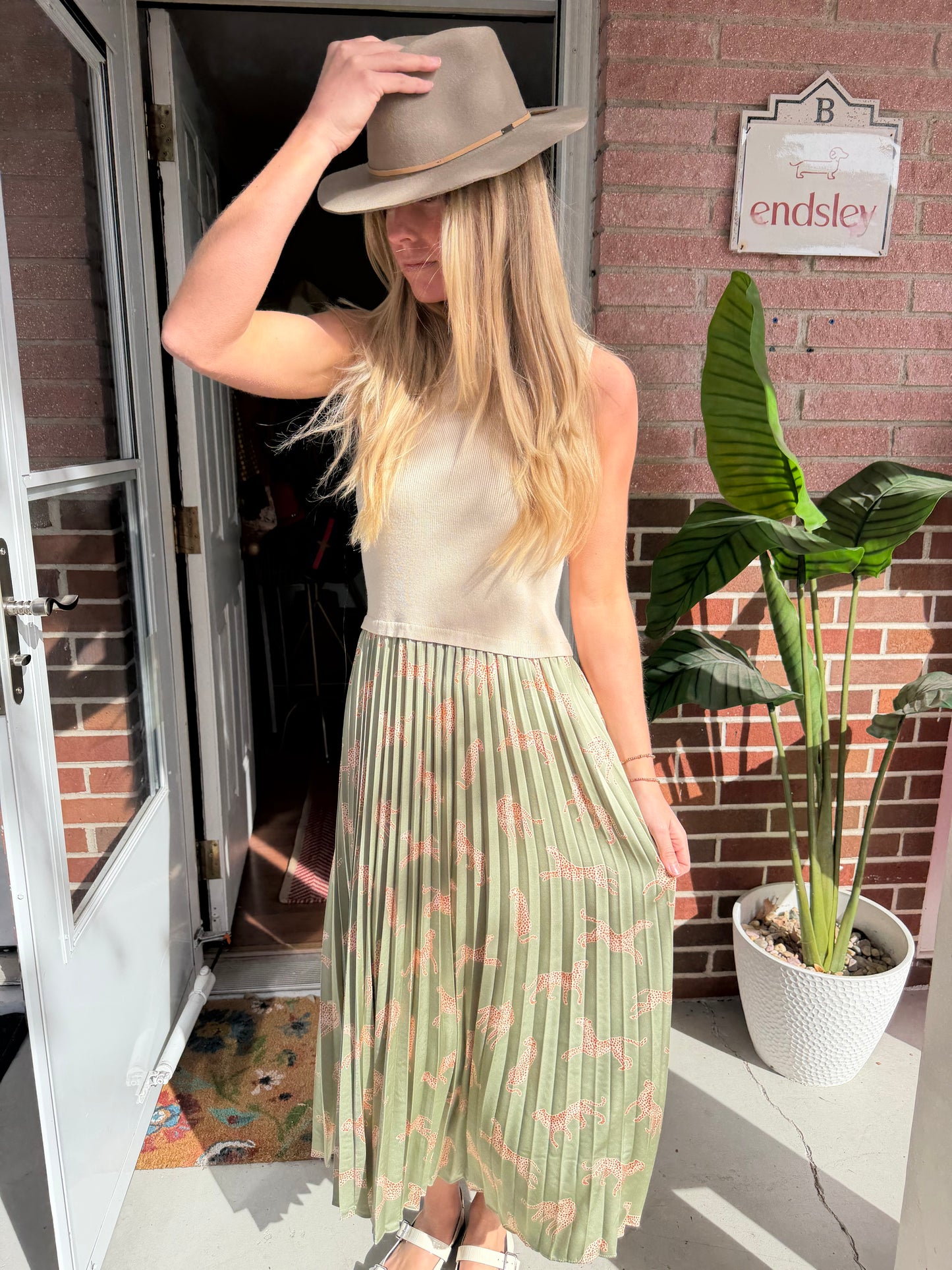 Skies Are Blue | Leopard Print Midi Dress, S