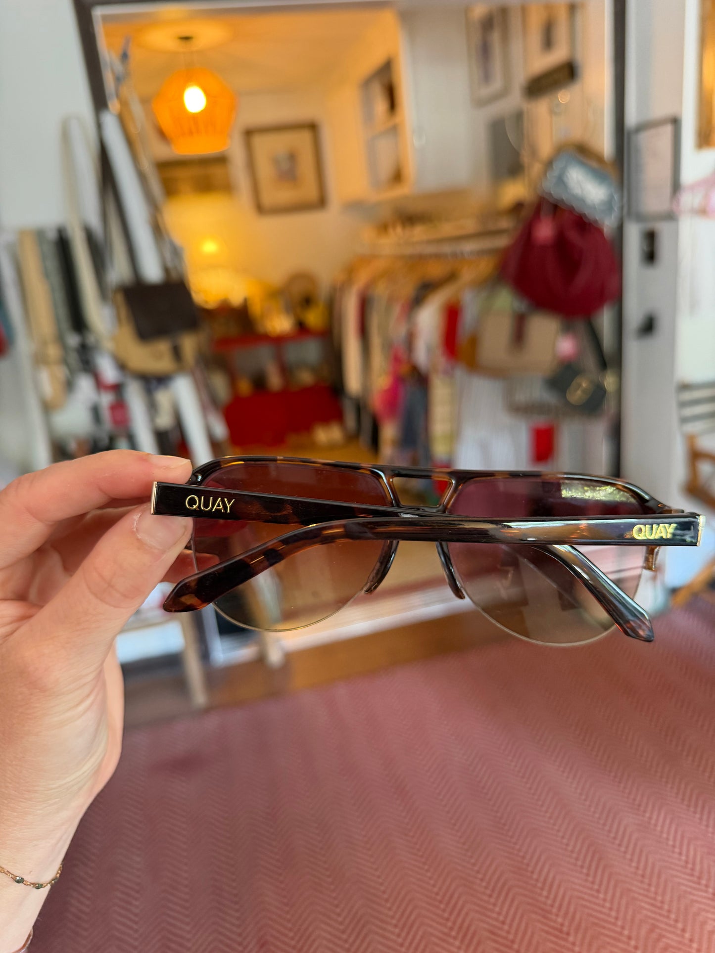 Quay  | Sunglasses