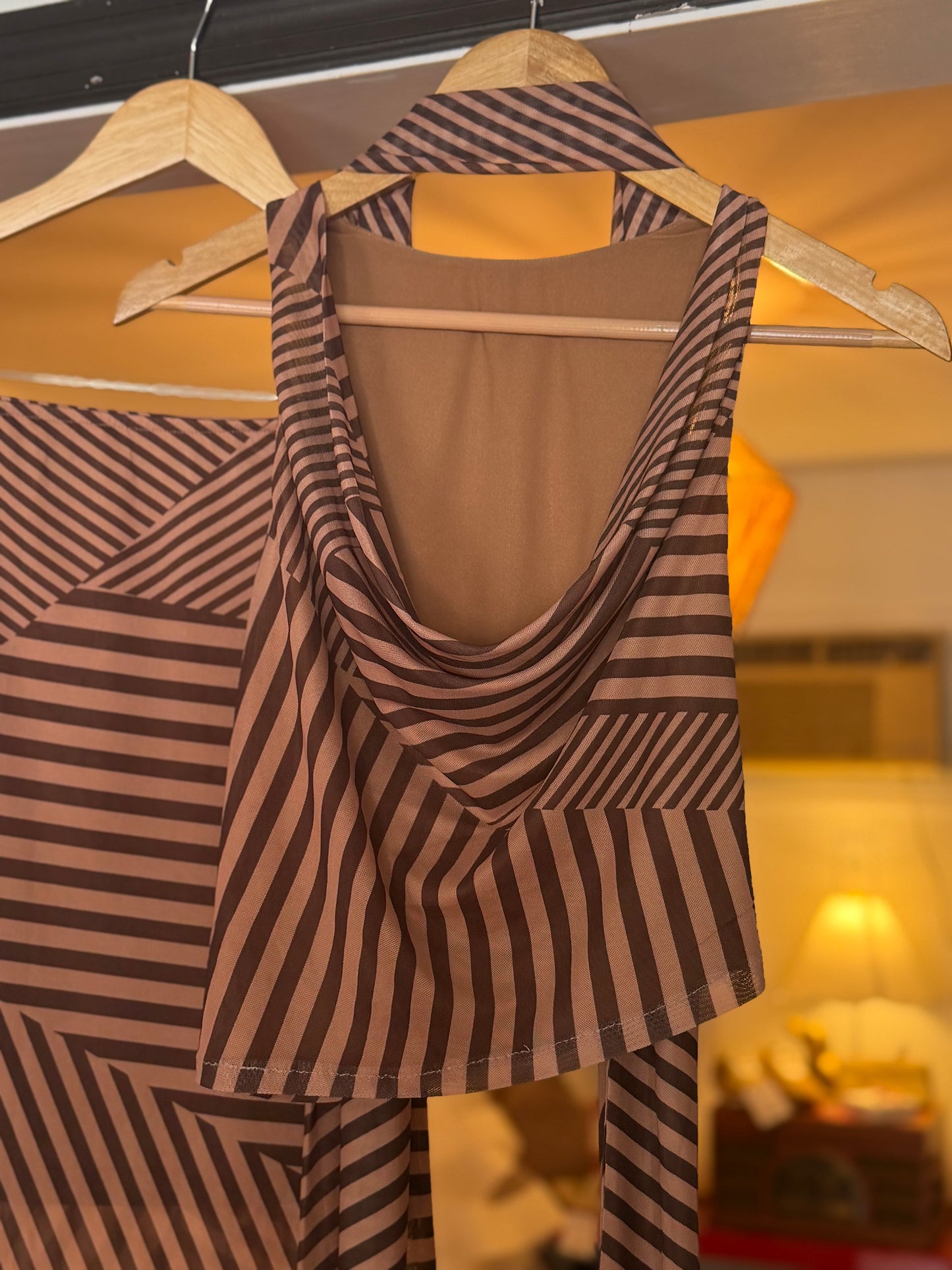 3 Piece Cape Neck Set, XS/S