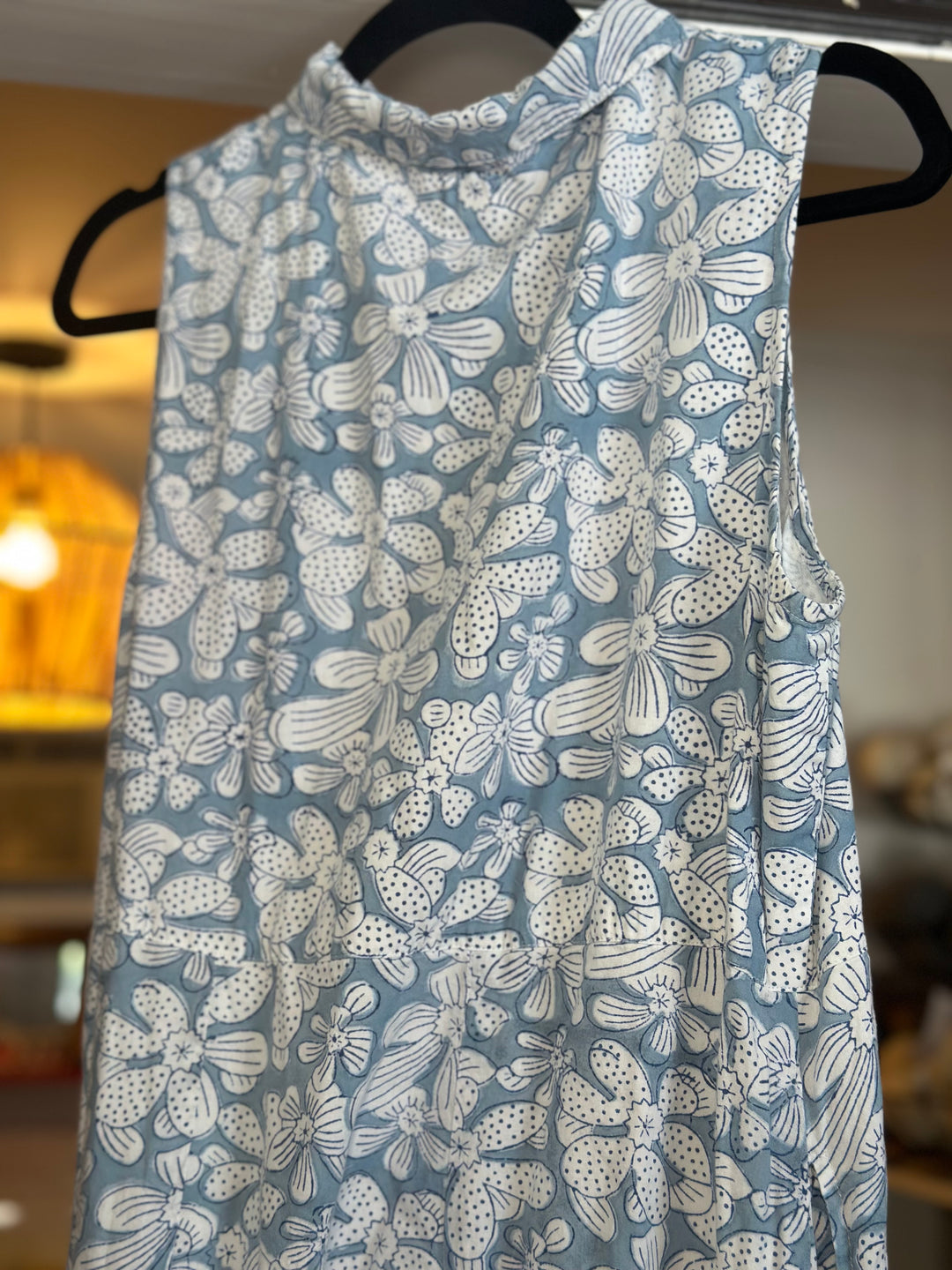 Livro | Sleeveless Maxi Floral Dress