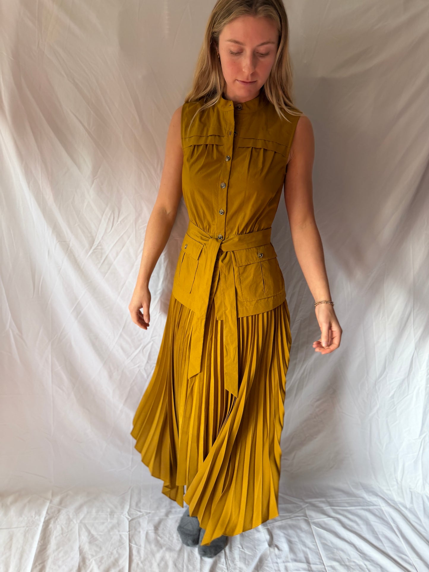 Anthropologie | Sleeveless Vested Pleated Midi Dress, XS