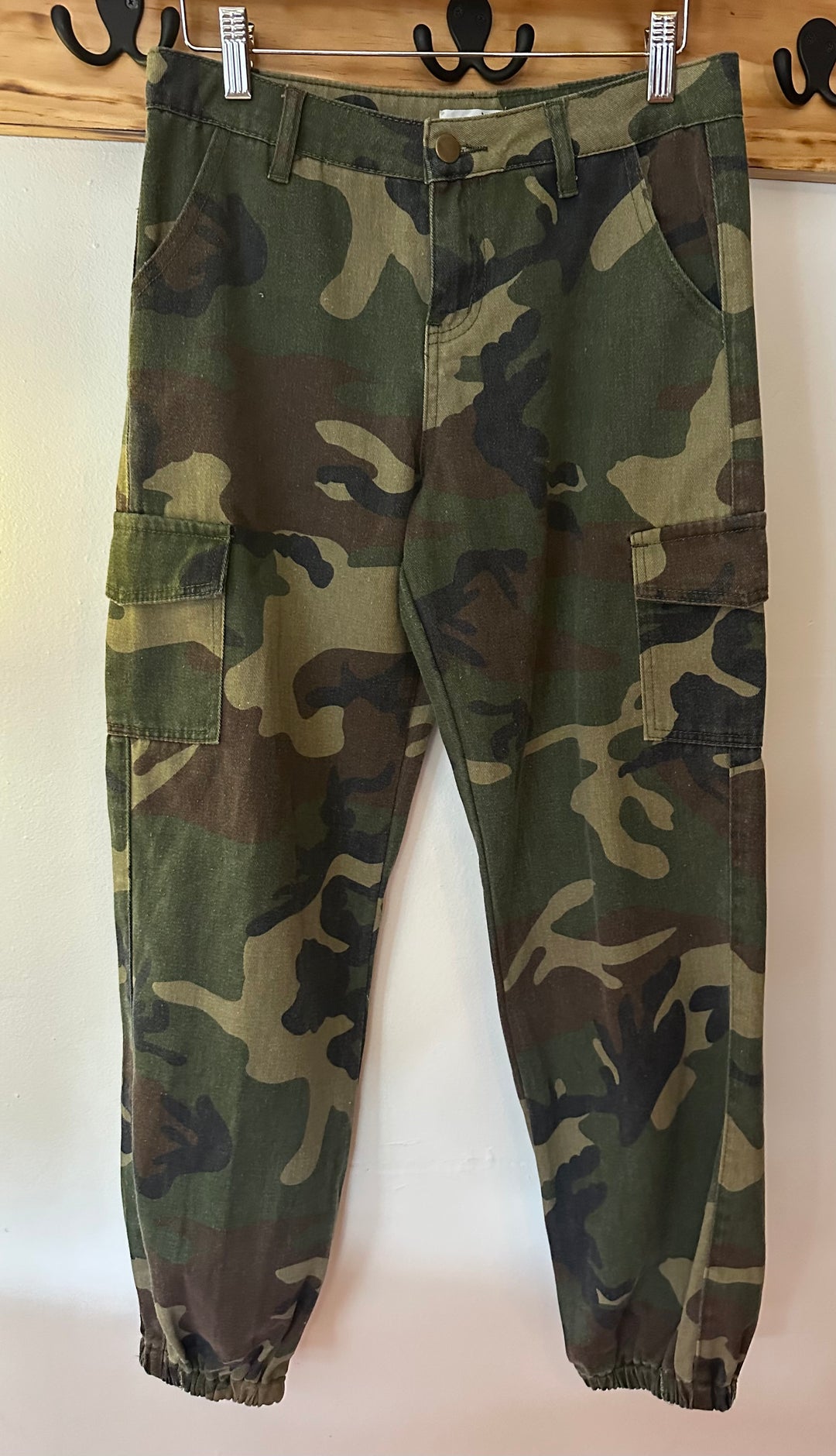 Superdown | Camo Pants
