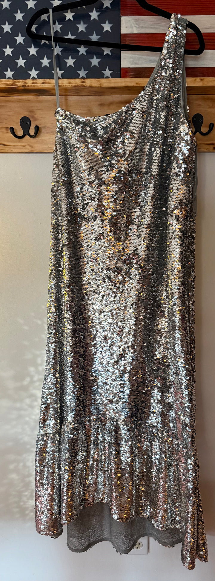 Anthropolgie |  One Shoulder Sequin Gown, M