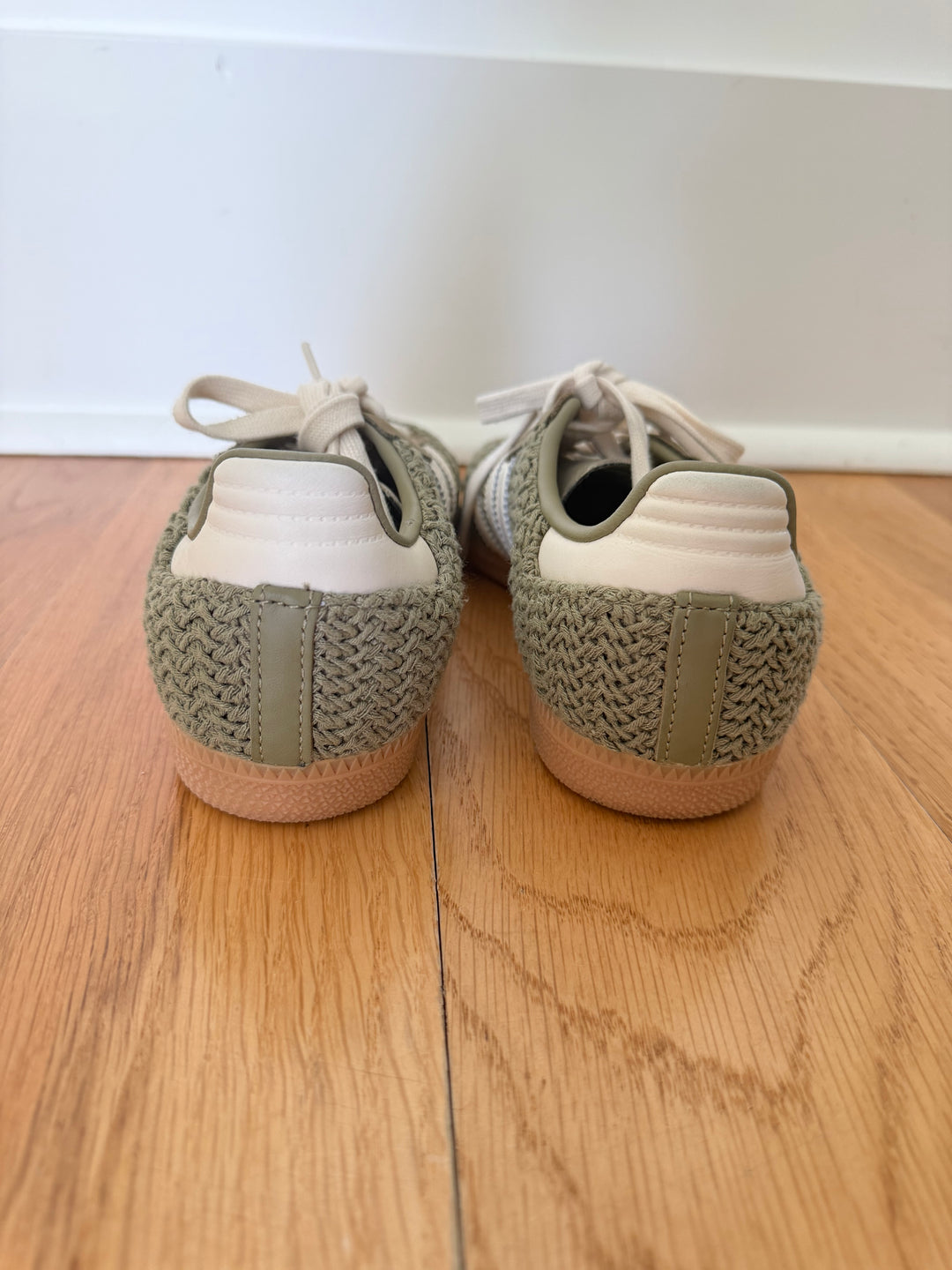 Adidas  | Woven Sambas, 5.5