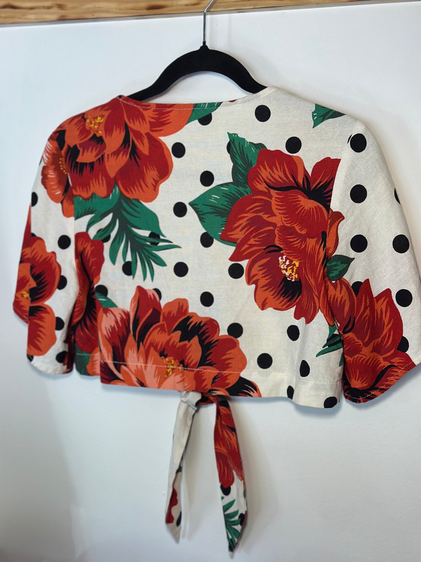 Farm Rio | Cropped Linen Polka Dot Floral Top