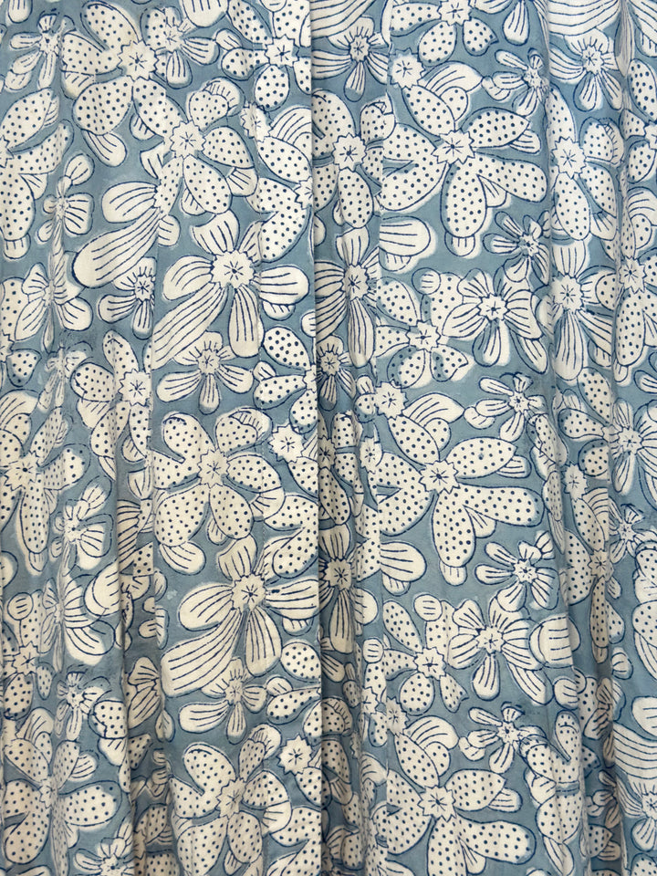 Livro | Sleeveless Maxi Floral Dress