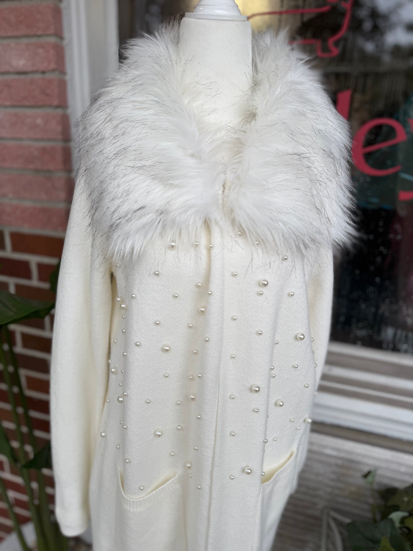 Boston Proper | Pearl Embellished with Detachable Fur Collar, M